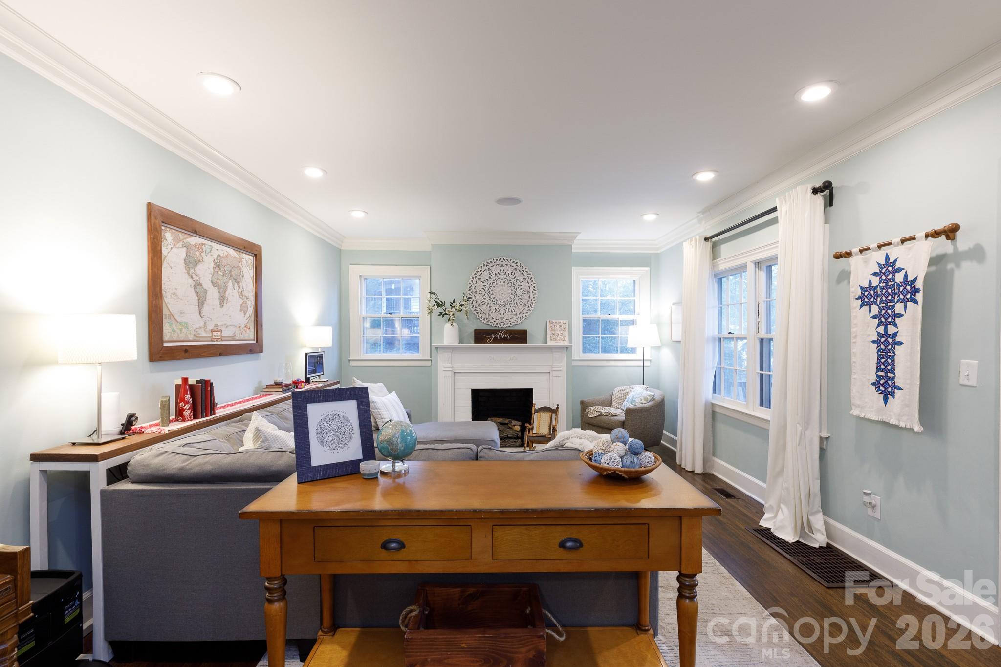 Family room - 411 Dale Avenue, Gastonia