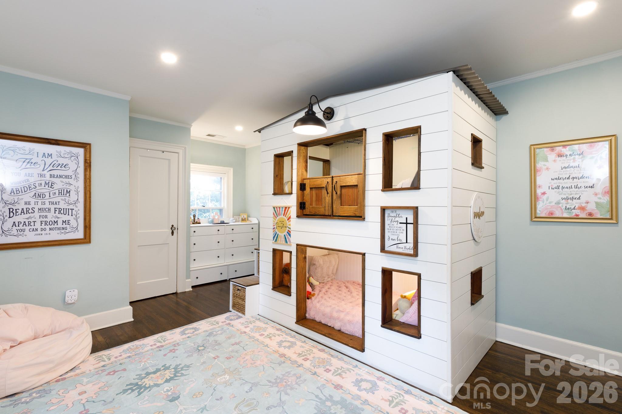 BR 2 w/ built in bedset - 411 Dale Avenue, Gastonia