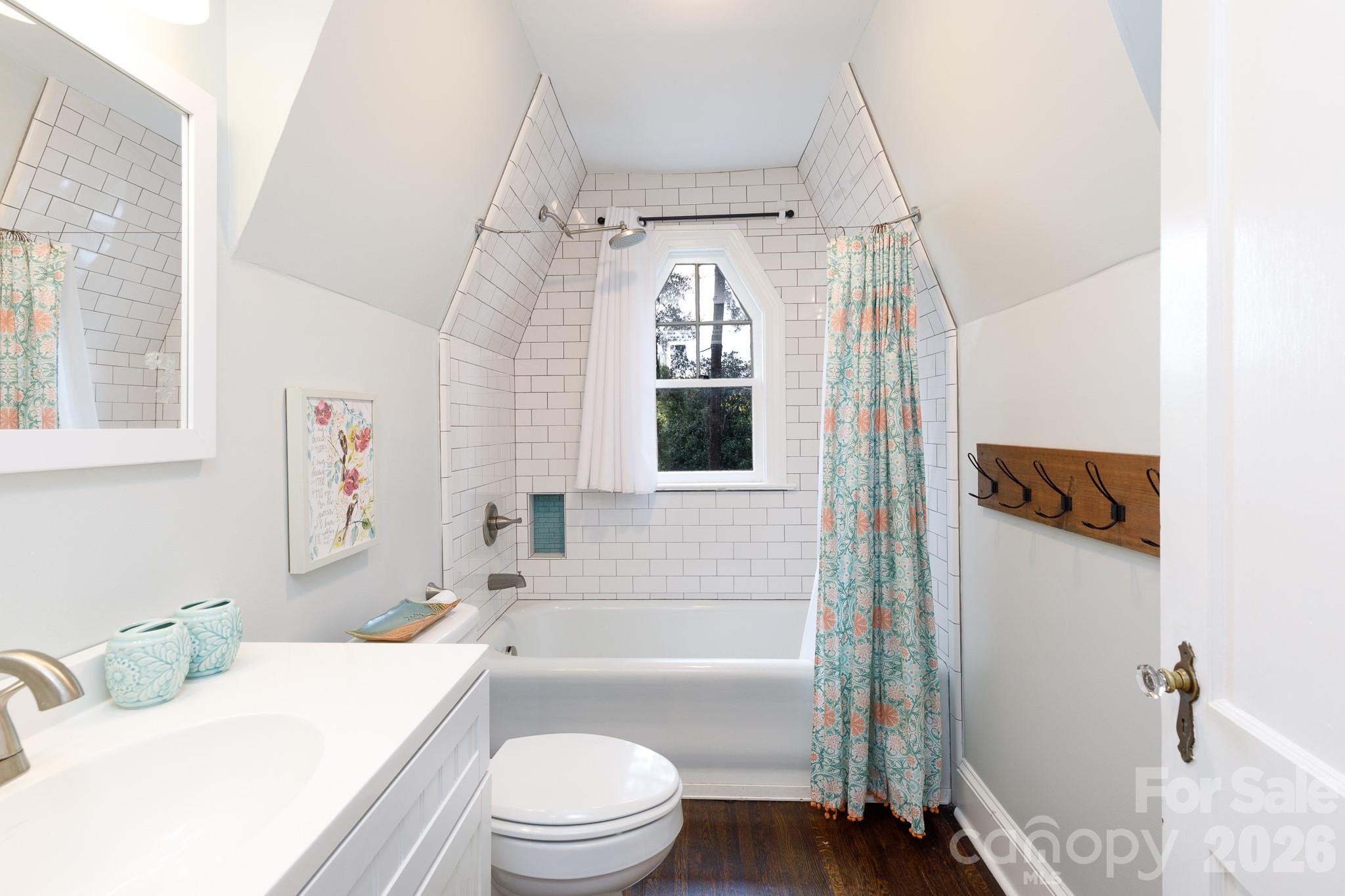 Bathroom 1 - 411 Dale Avenue, Gastonia
