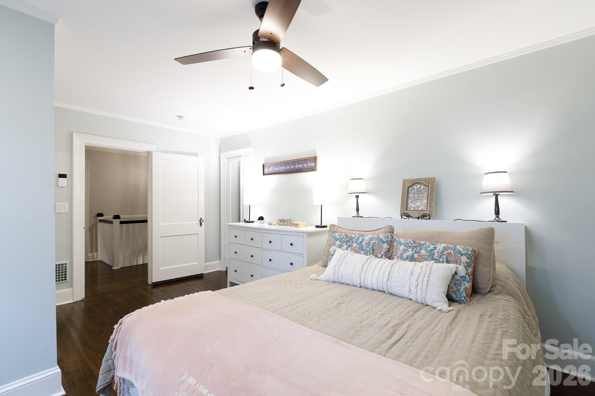 Primary bedroom w ensuite - 411 Dale Avenue, Gastonia
