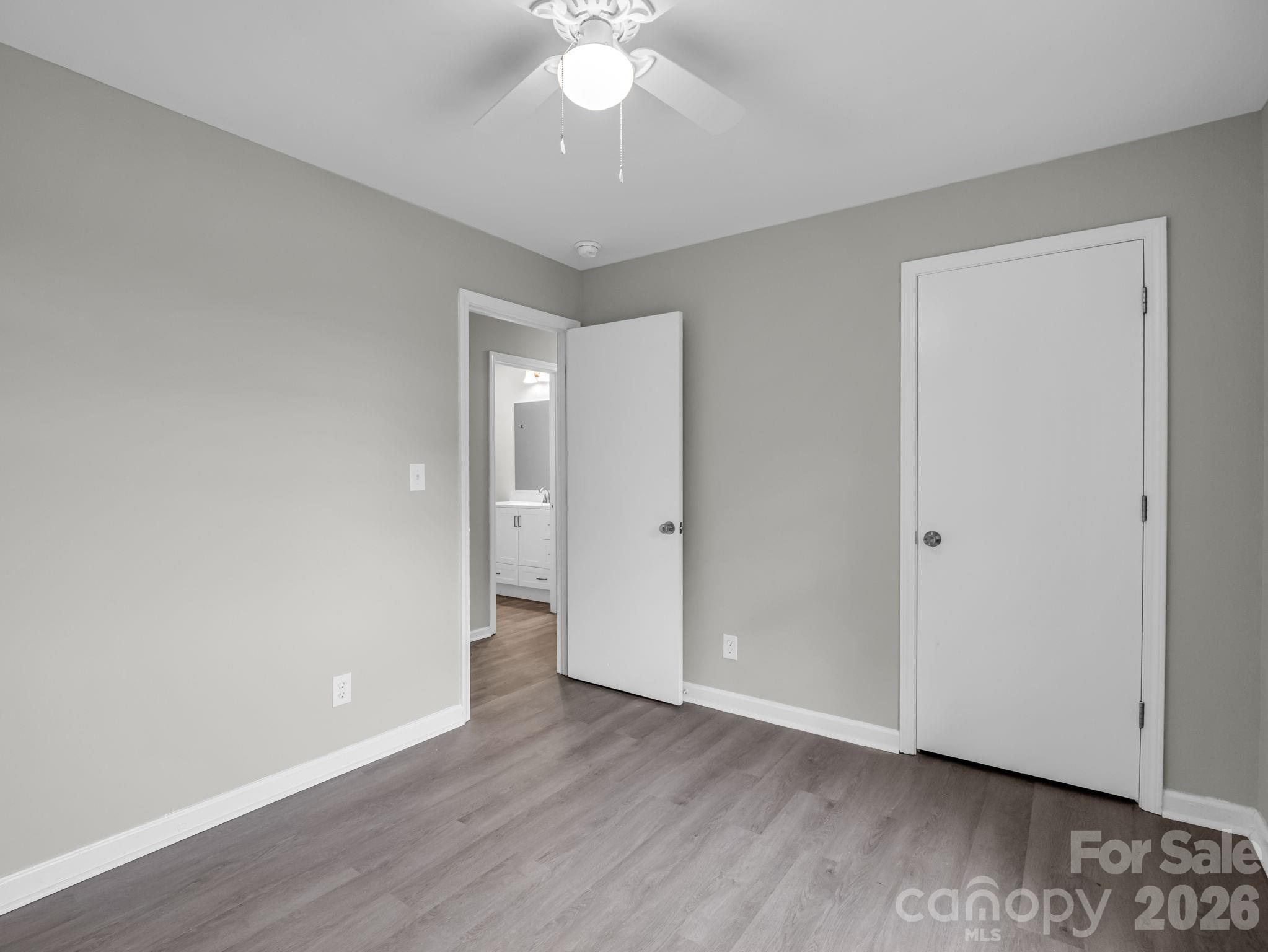 Single Family Residence at 117 Drexel Road, Hendersonville, photo 22 of 37