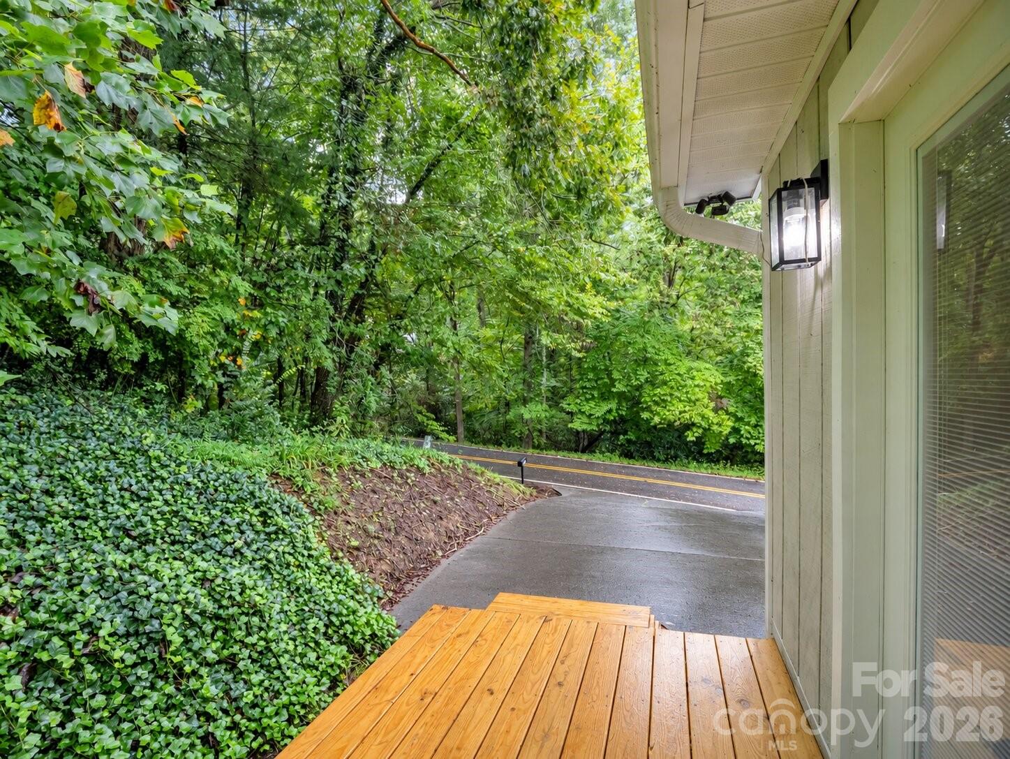 Single Family Residence at 117 Drexel Road, Hendersonville, photo 27 of 37