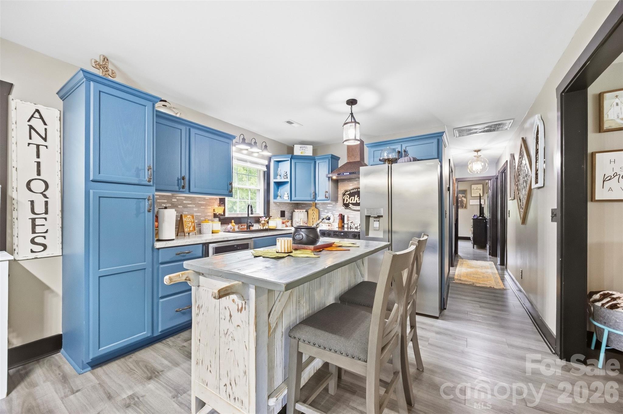 Single Family Residence at 1207 Scenic Drive, Shelby, photo 9 of 28