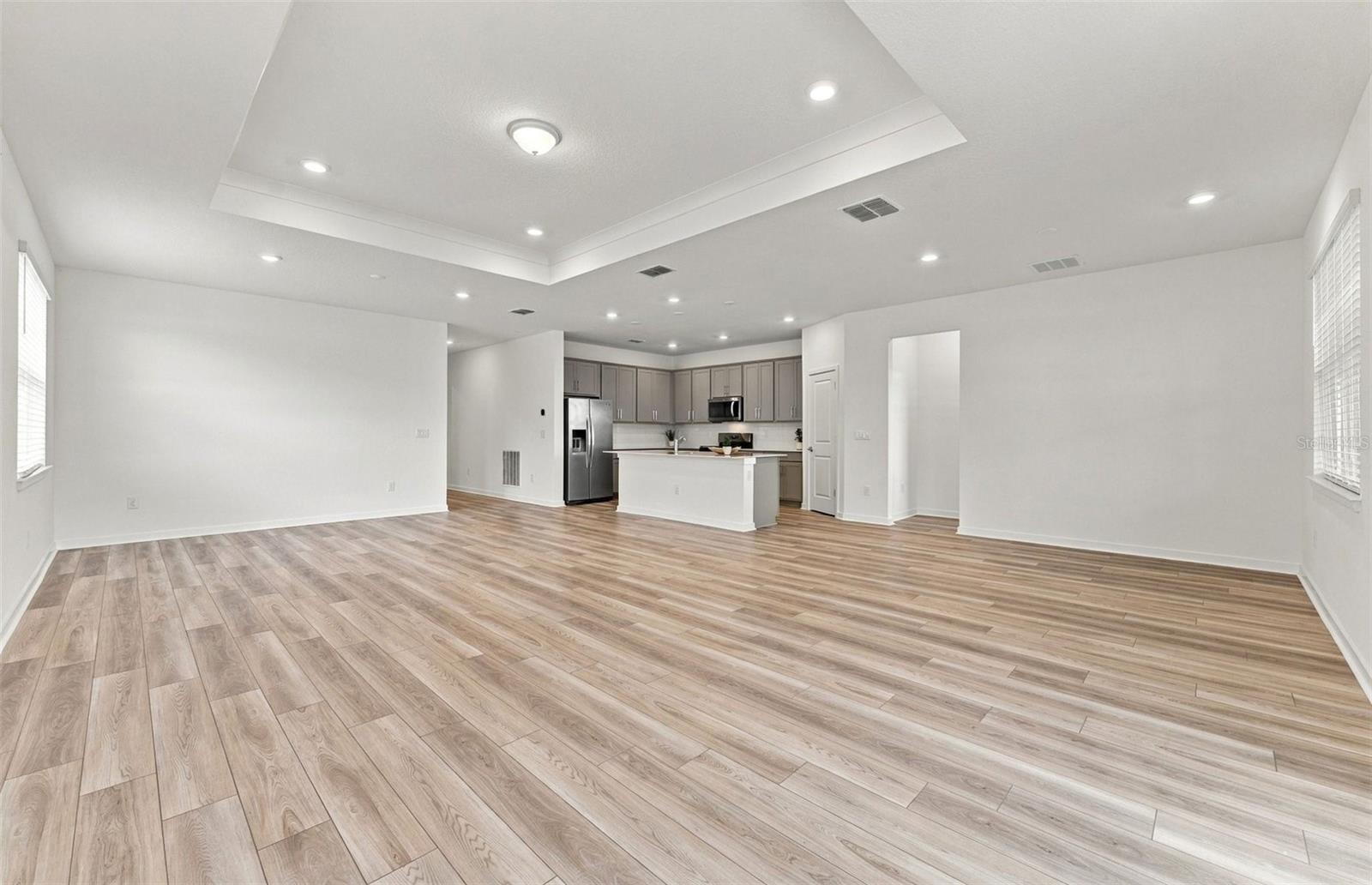 Open Concept Home Design - 10045 TRELLIS VINE WAY, PARRISH