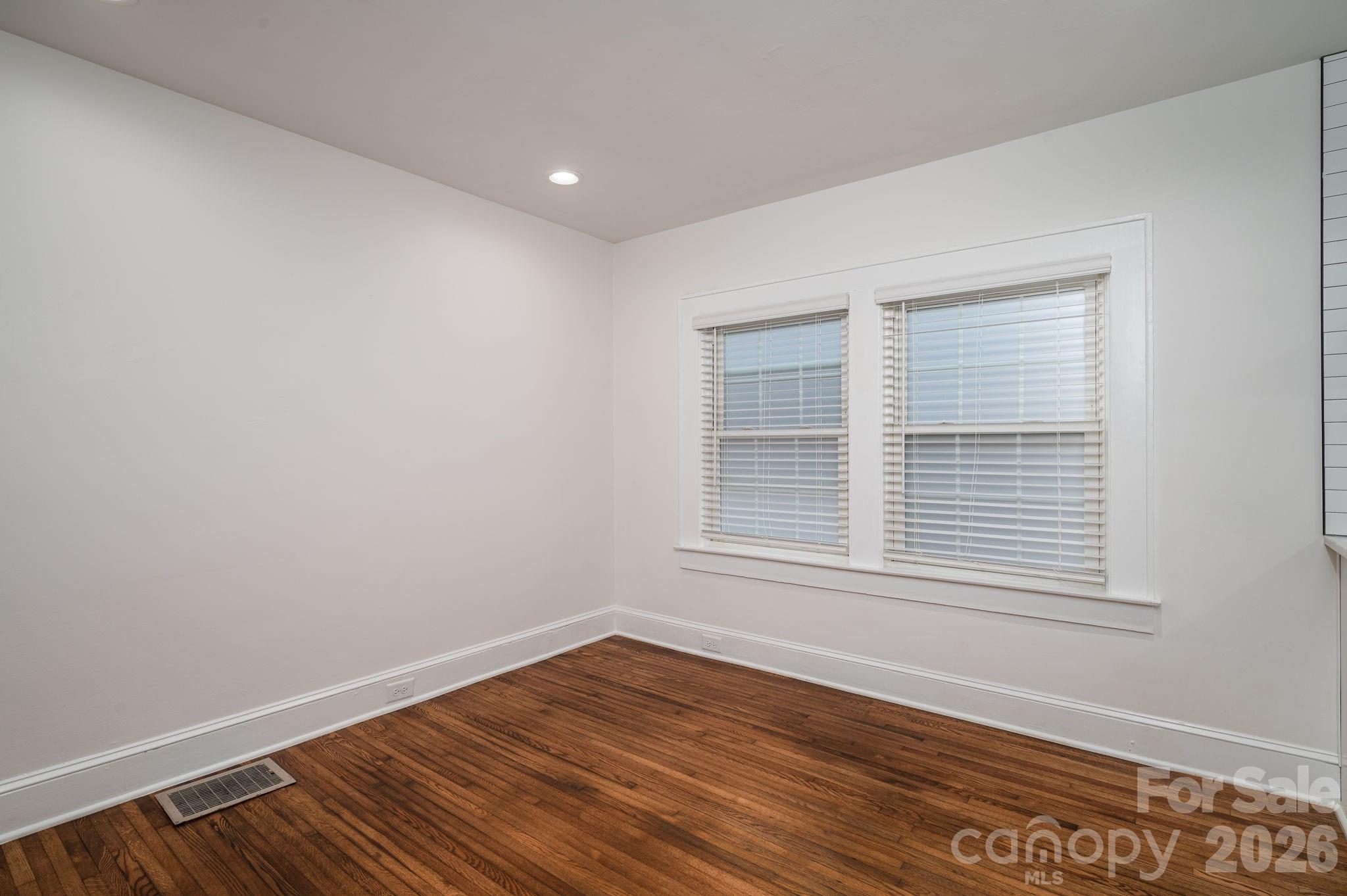 Single Family Residence at 501 W Sixth Avenue, Gastonia, photo 13 of 24
