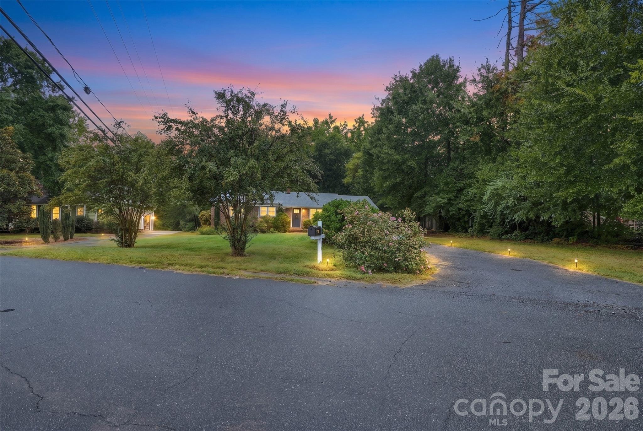 Single Family Residence at 561 Forest Way Drive, Fort Mill, photo 24 of 26
