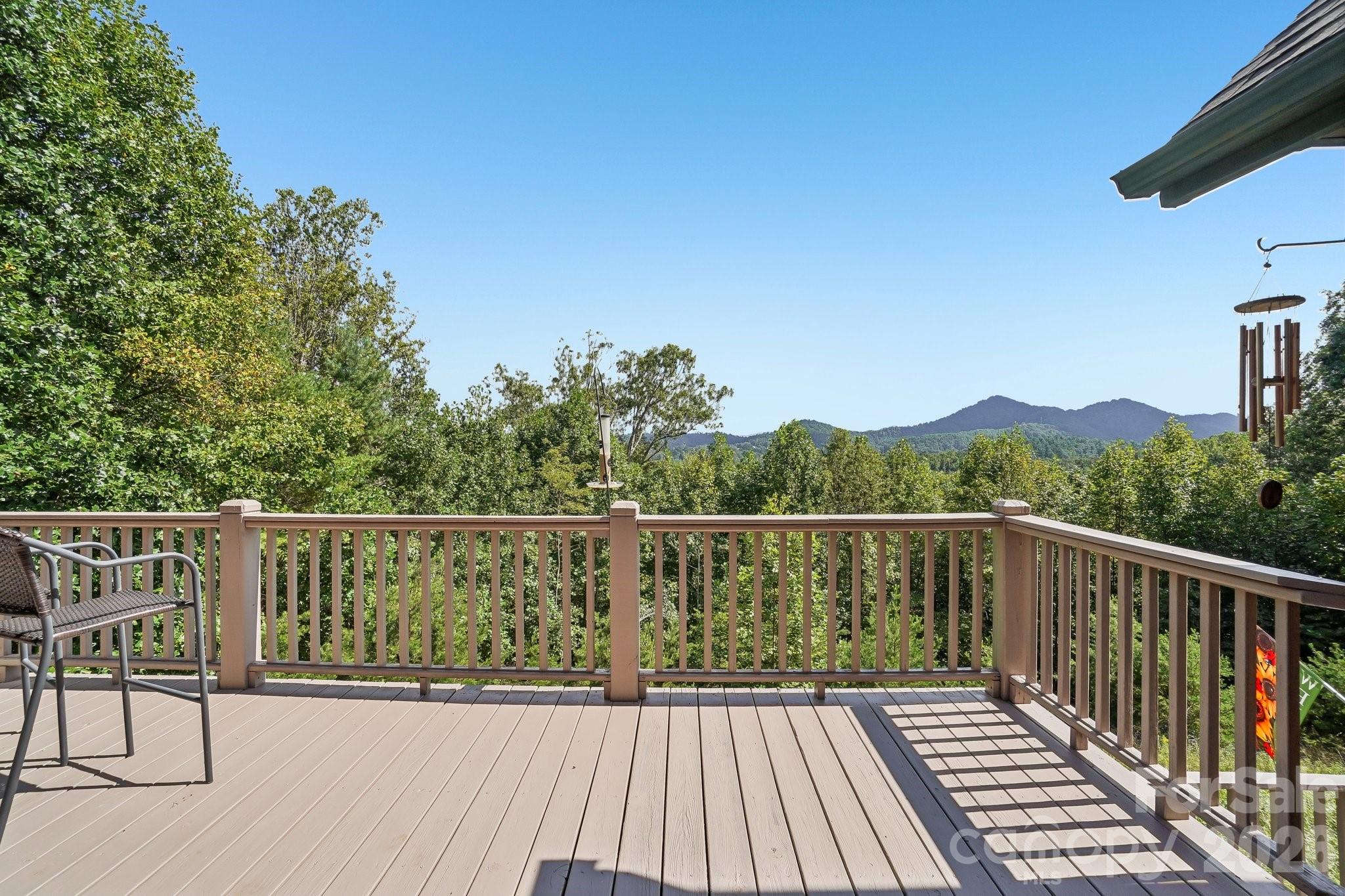 Great views - 1000 Reems Cove Road, Marshall