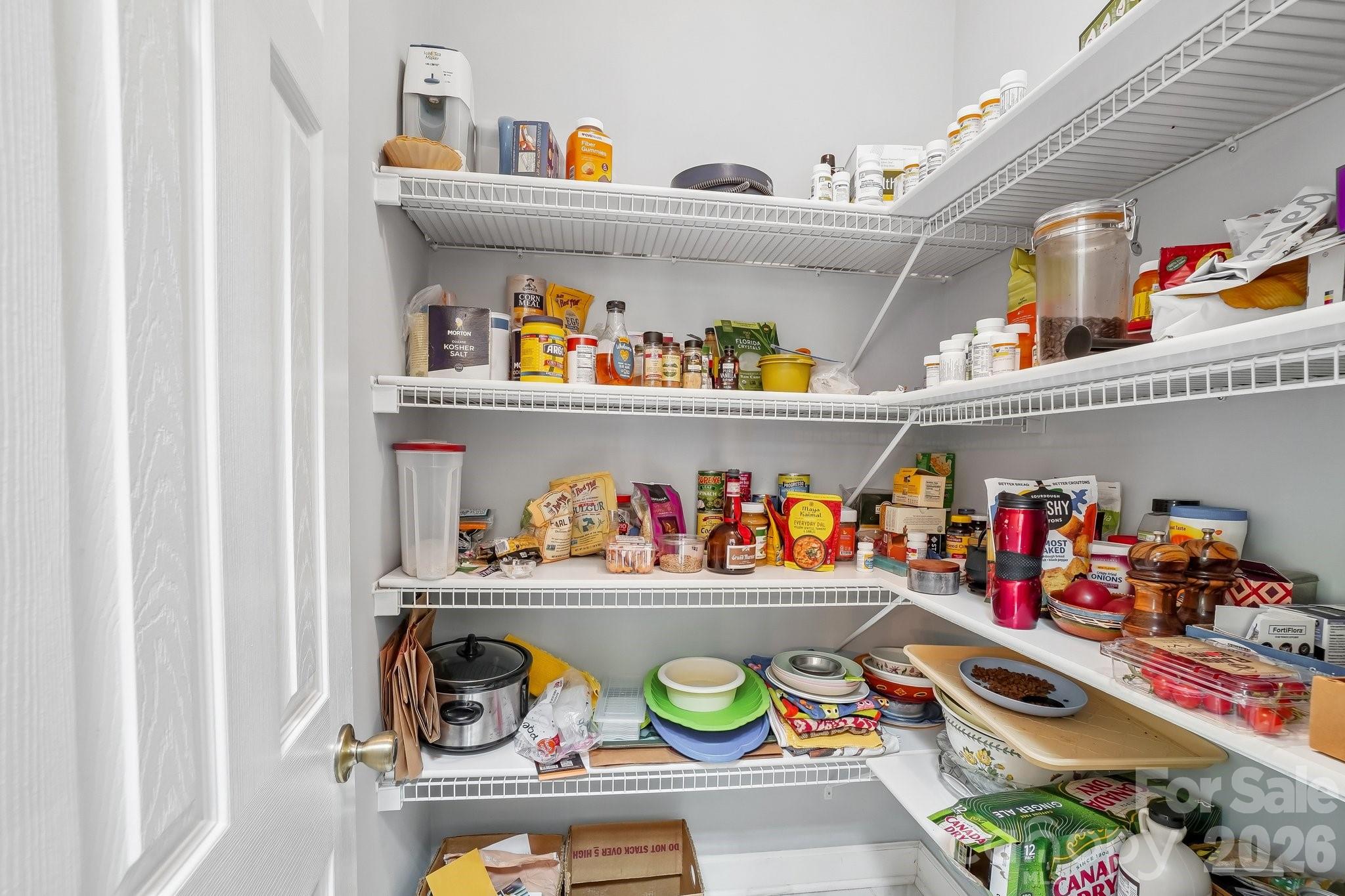 Walk in pantry - 1000 Reems Cove Road, Marshall