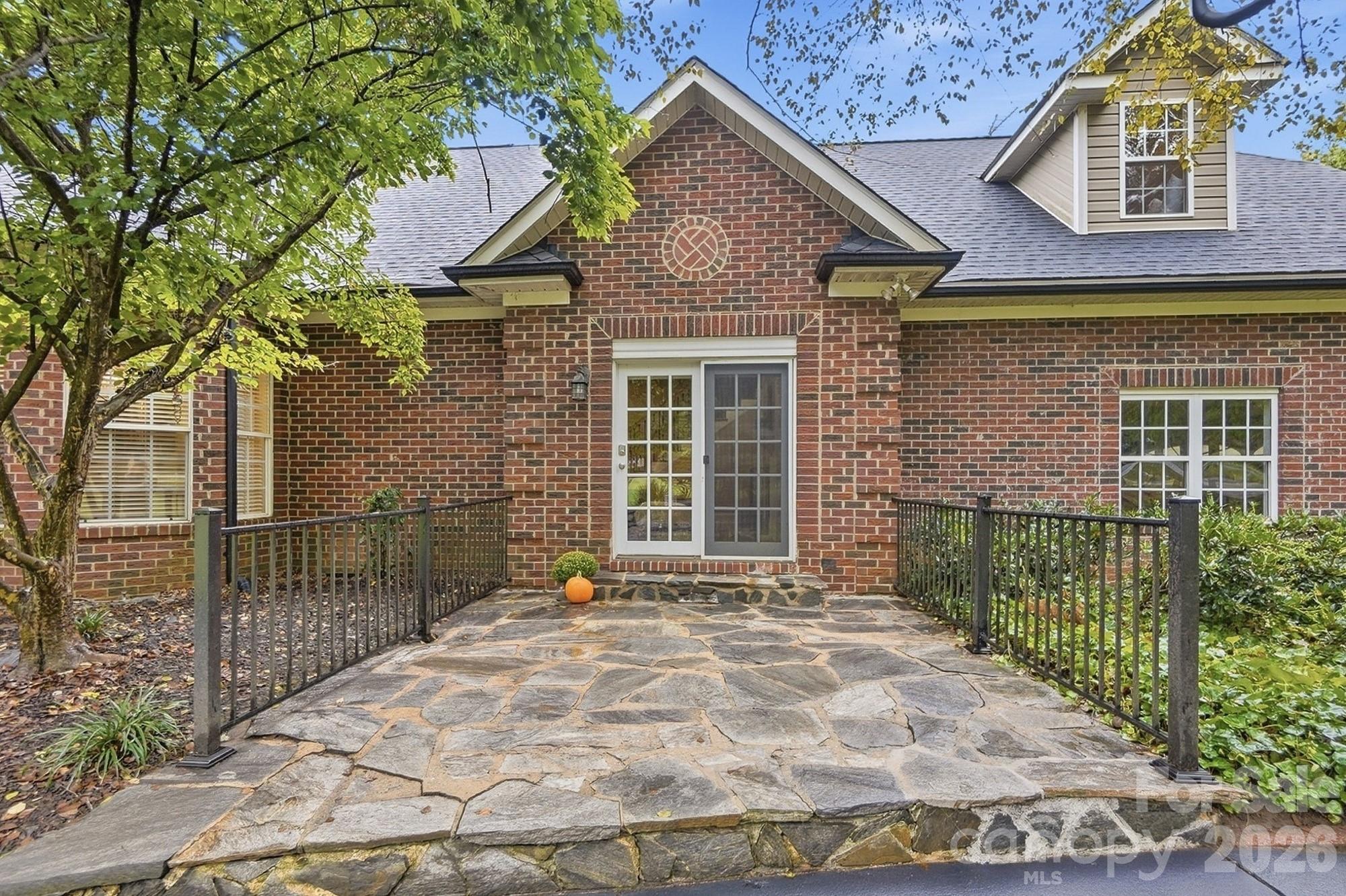 Single Family Residence at 1304 Presson Farm Lane, Monroe, photo 6 of 48