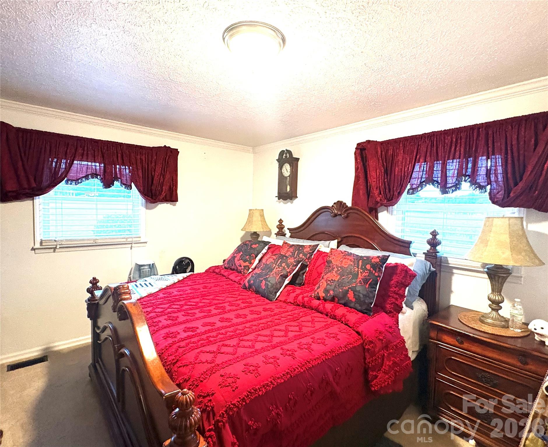 Owner Suite - 312 Old Belwood Road, Belwood