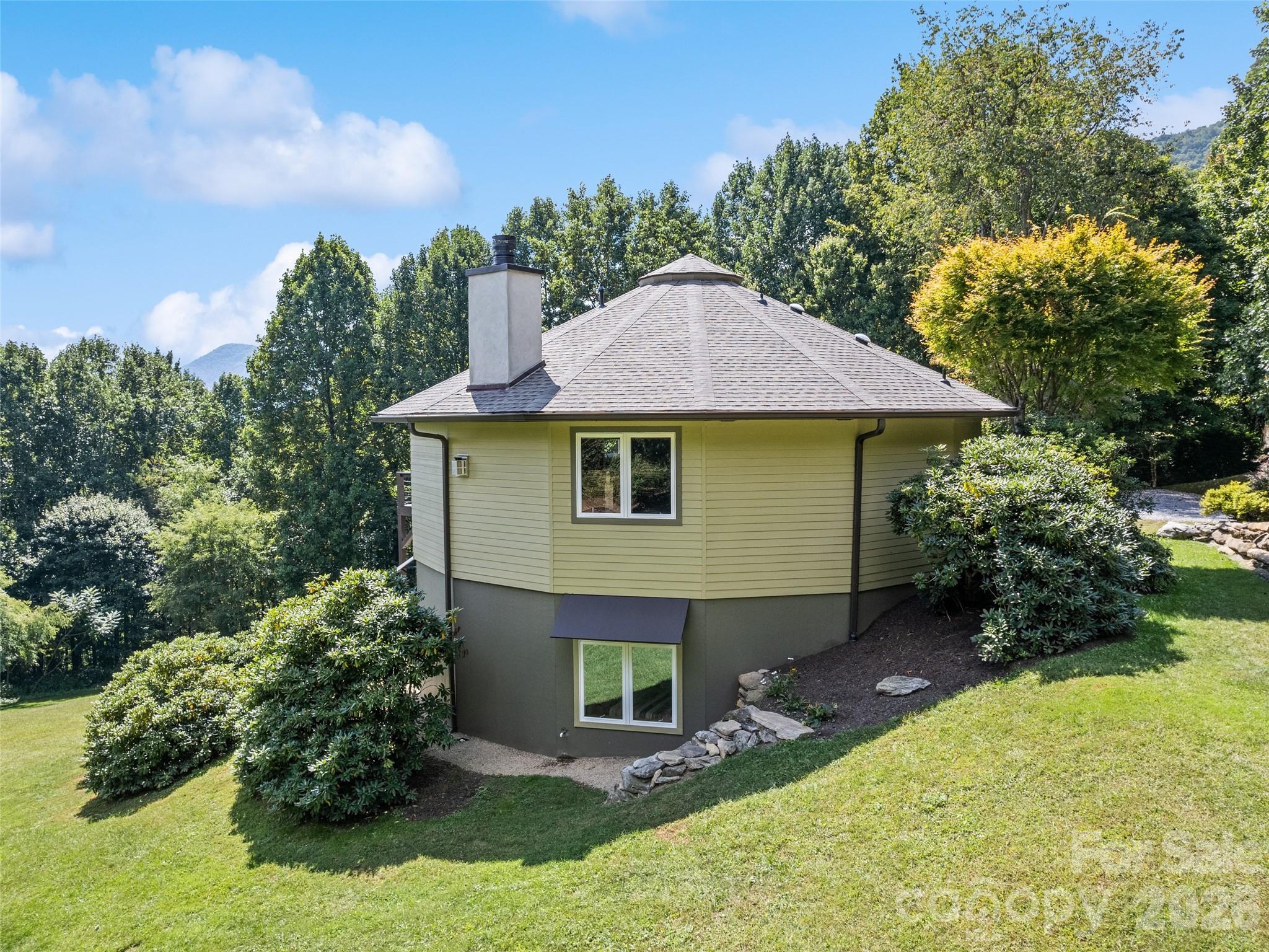 Single Family Residence at 555 Live Oak Loop, Waynesville, photo 43 of 48
