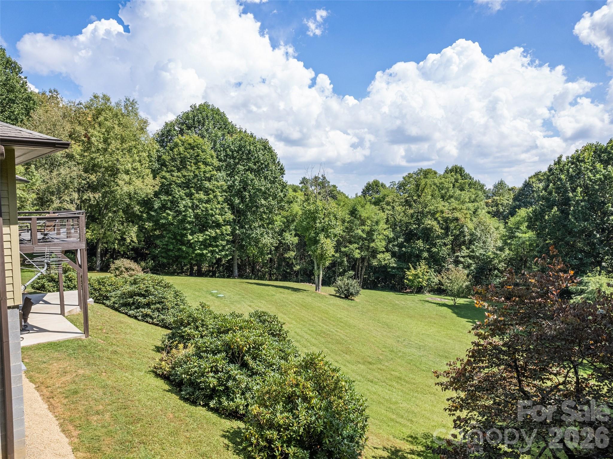 Single Family Residence at 555 Live Oak Loop, Waynesville, photo 5 of 48