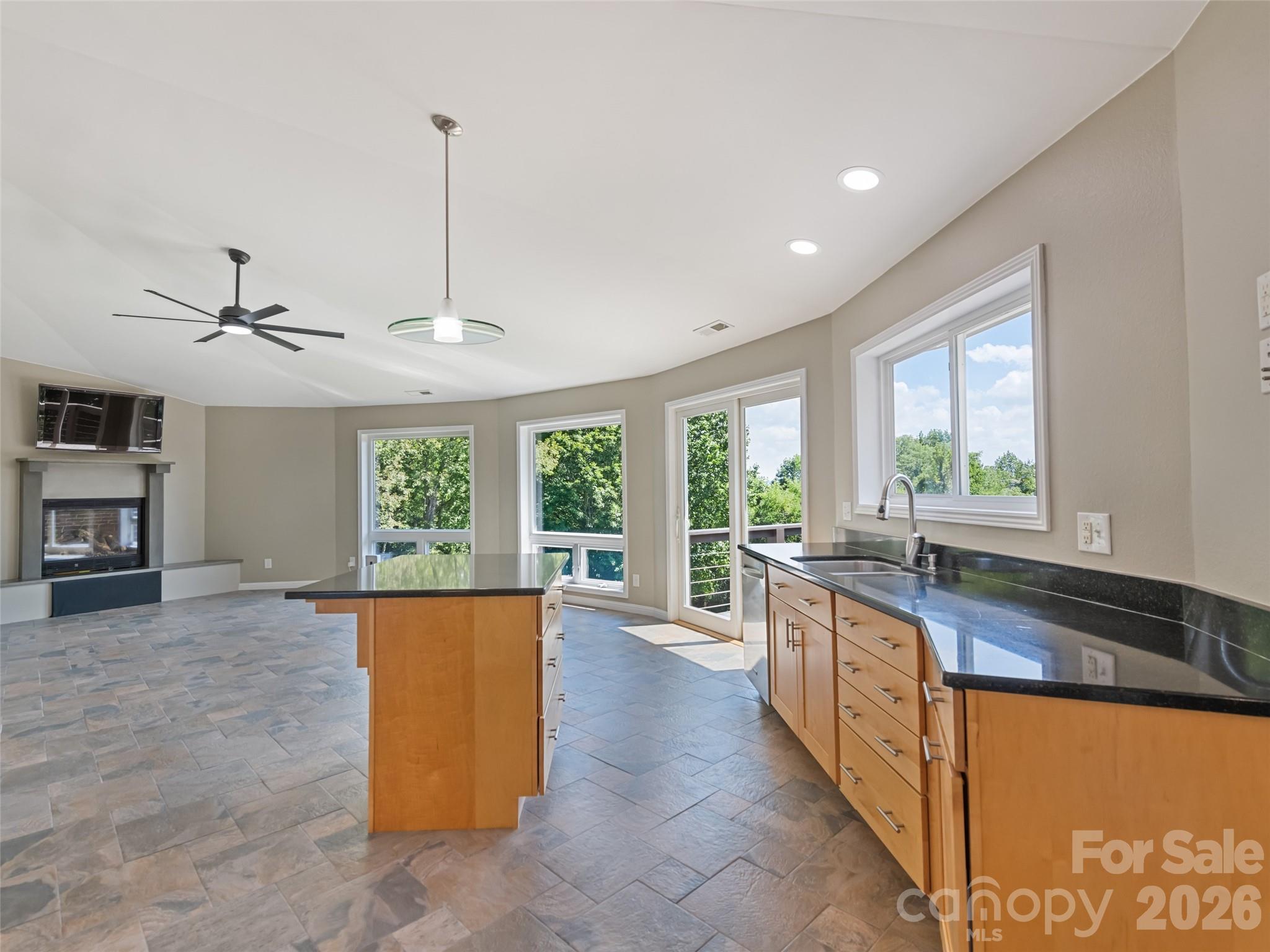 Single Family Residence at 555 Live Oak Loop, Waynesville, photo 11 of 48
