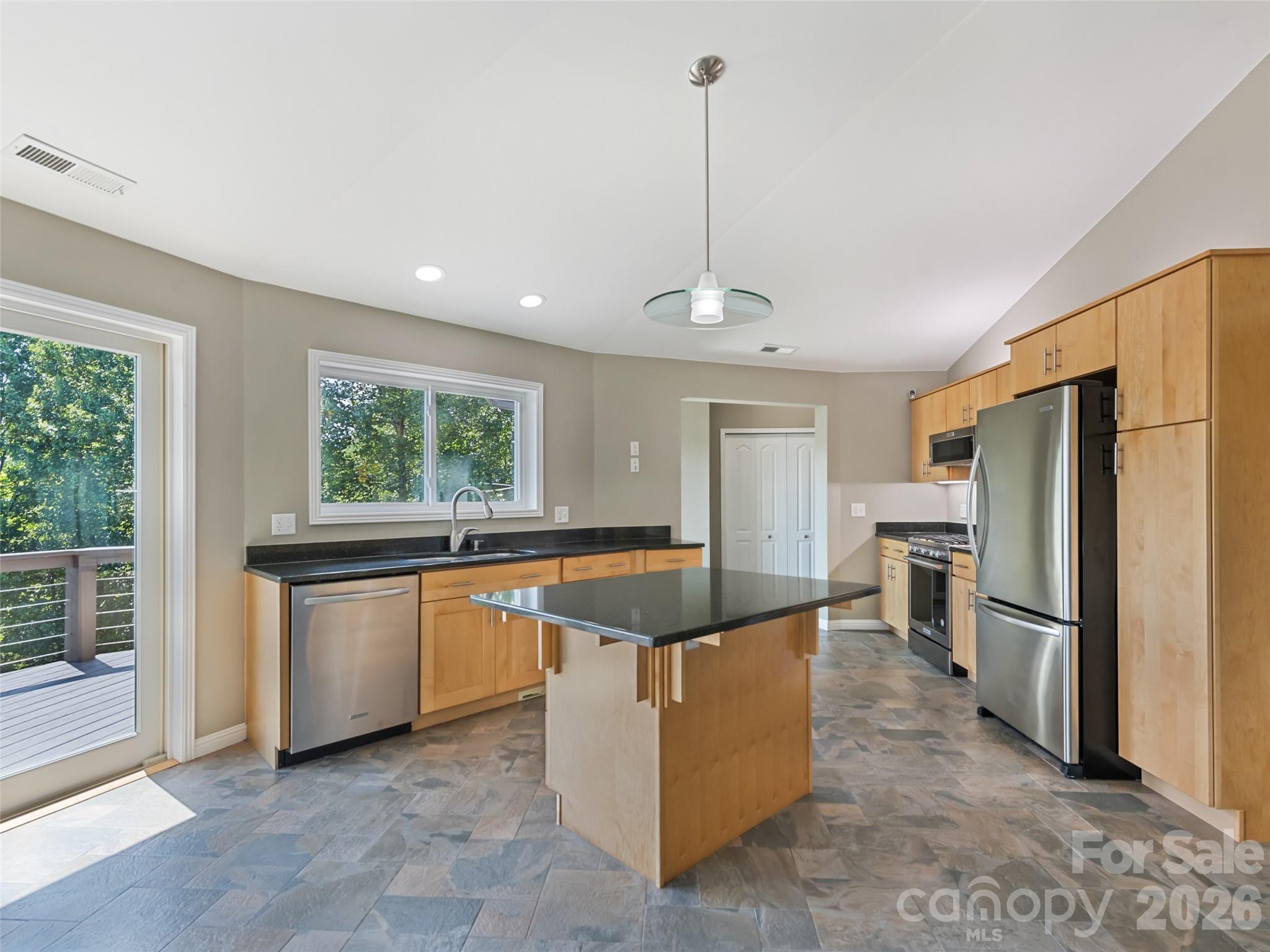 Single Family Residence at 555 Live Oak Loop, Waynesville, photo 13 of 48