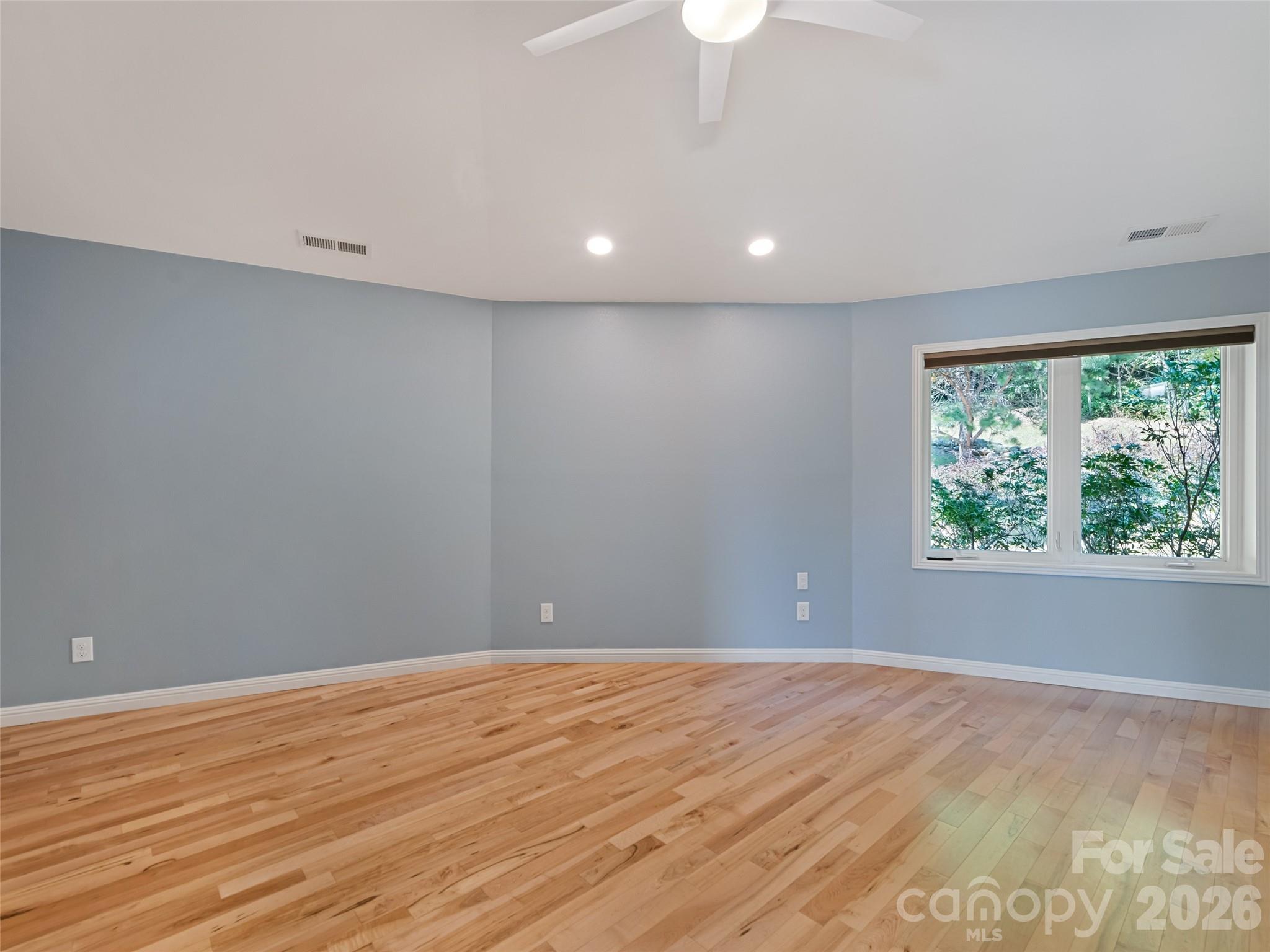 Single Family Residence at 555 Live Oak Loop, Waynesville, photo 26 of 48