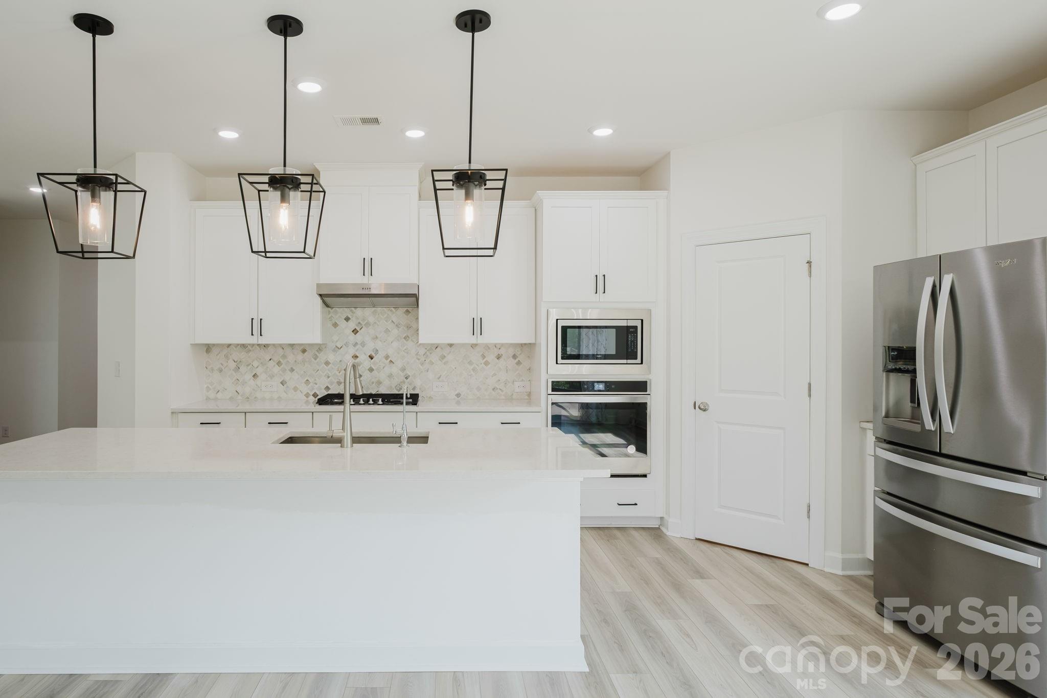 Single Family Residence at 5213 Birchhill Road, Mint Hill, photo 8 of 21