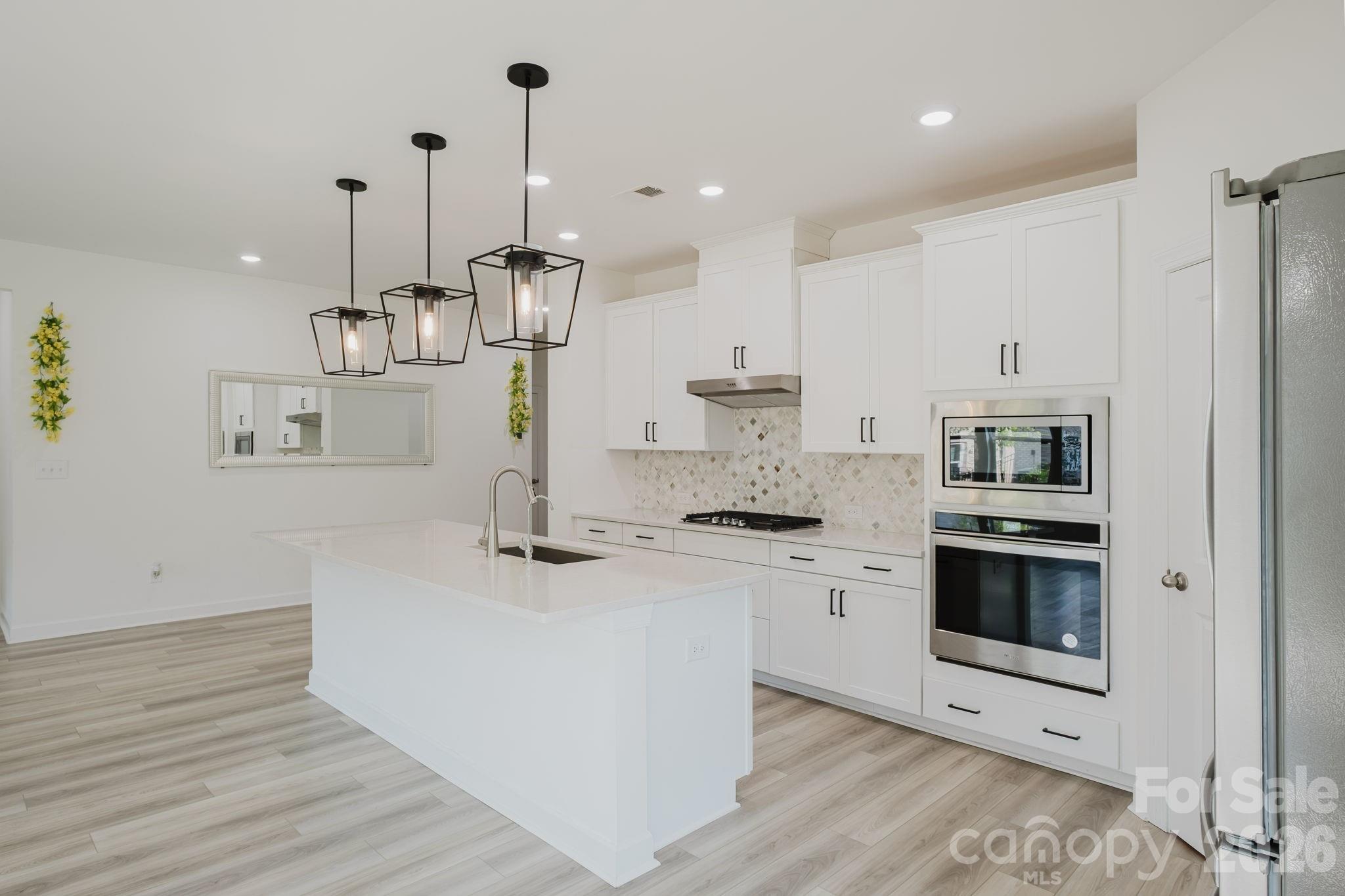 Single Family Residence at 5213 Birchhill Road, Mint Hill, photo 9 of 21