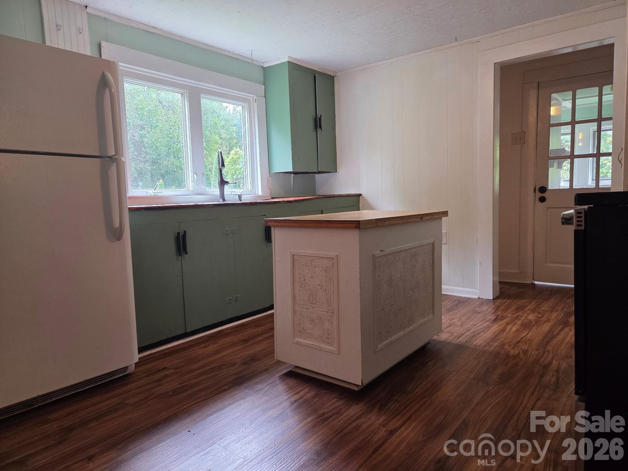 Single Family Residence at 408 McCoy Cove Road, Black Mountain, photo 16 of 37