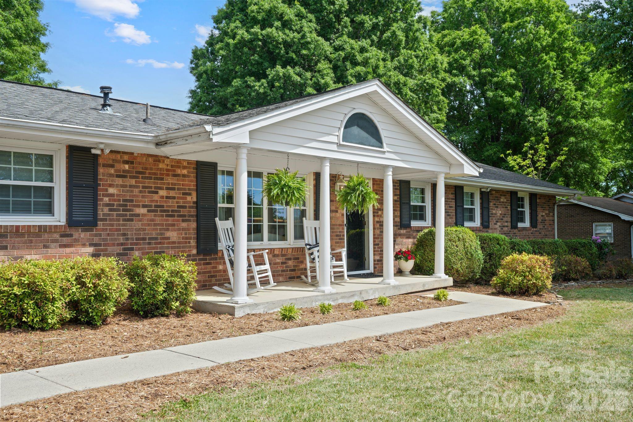 Single Family Residence at 3328 Sulphur Springs Road NE, Hickory, photo 3 of 41