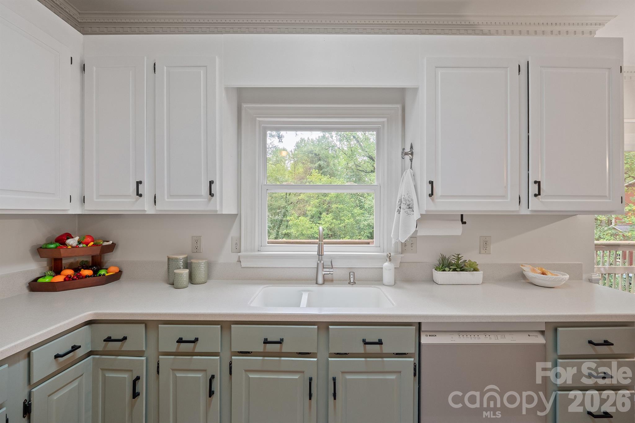 kitchen - 2720 Steeplechase Road, Gastonia