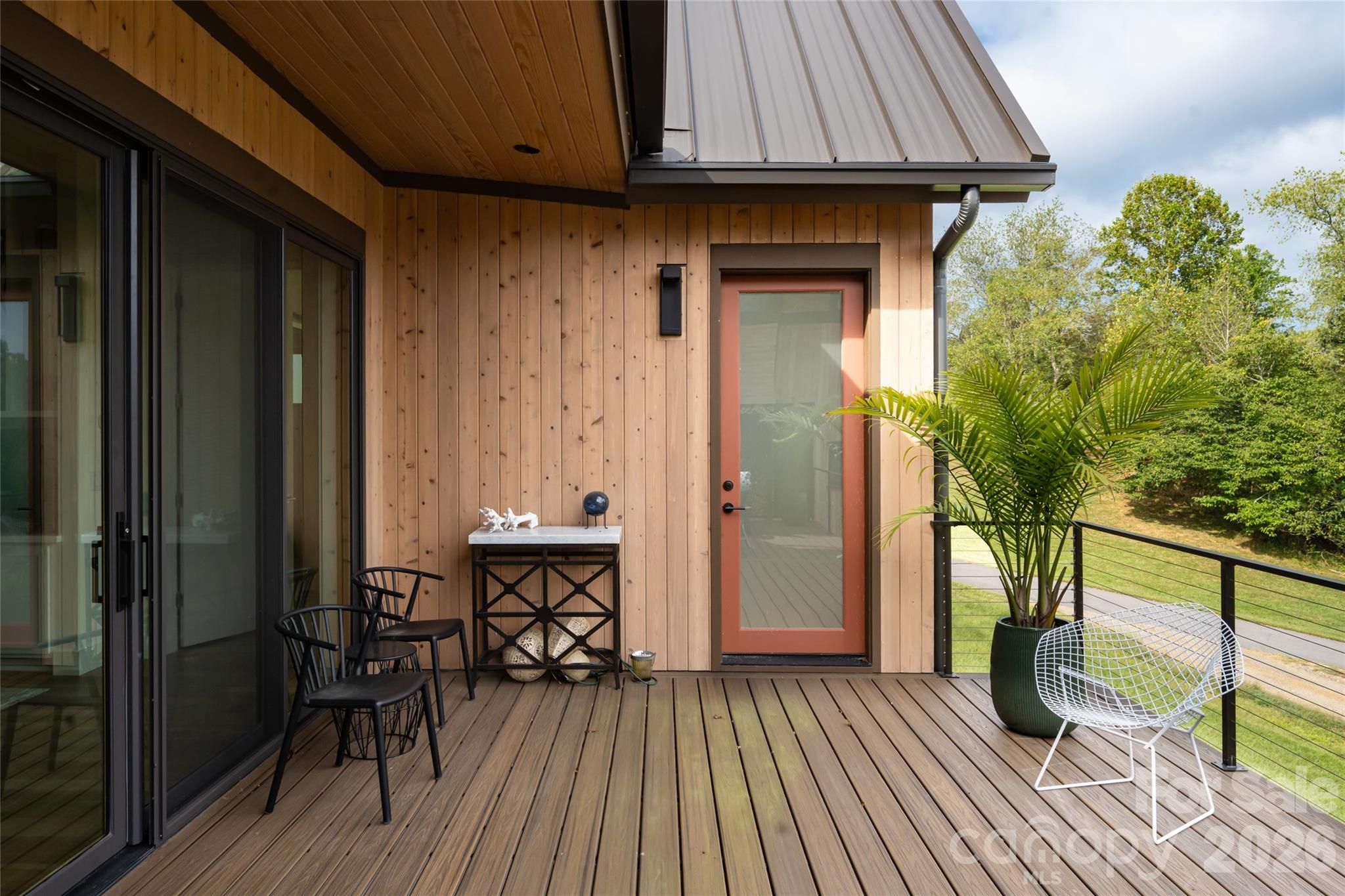 Single Family Residence at 6 River Run, Asheville, photo 9 of 42