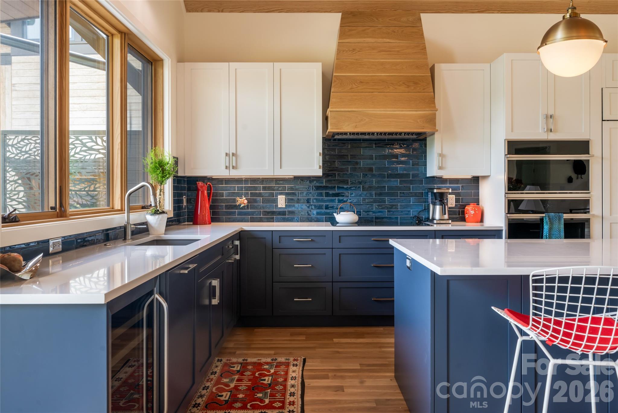 Single Family Residence at 6 River Run, Asheville, photo 11 of 42