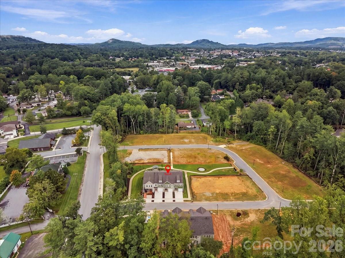 Townhouse at 29 Oleetah Falls Way, Hendersonville, photo 24 of 27