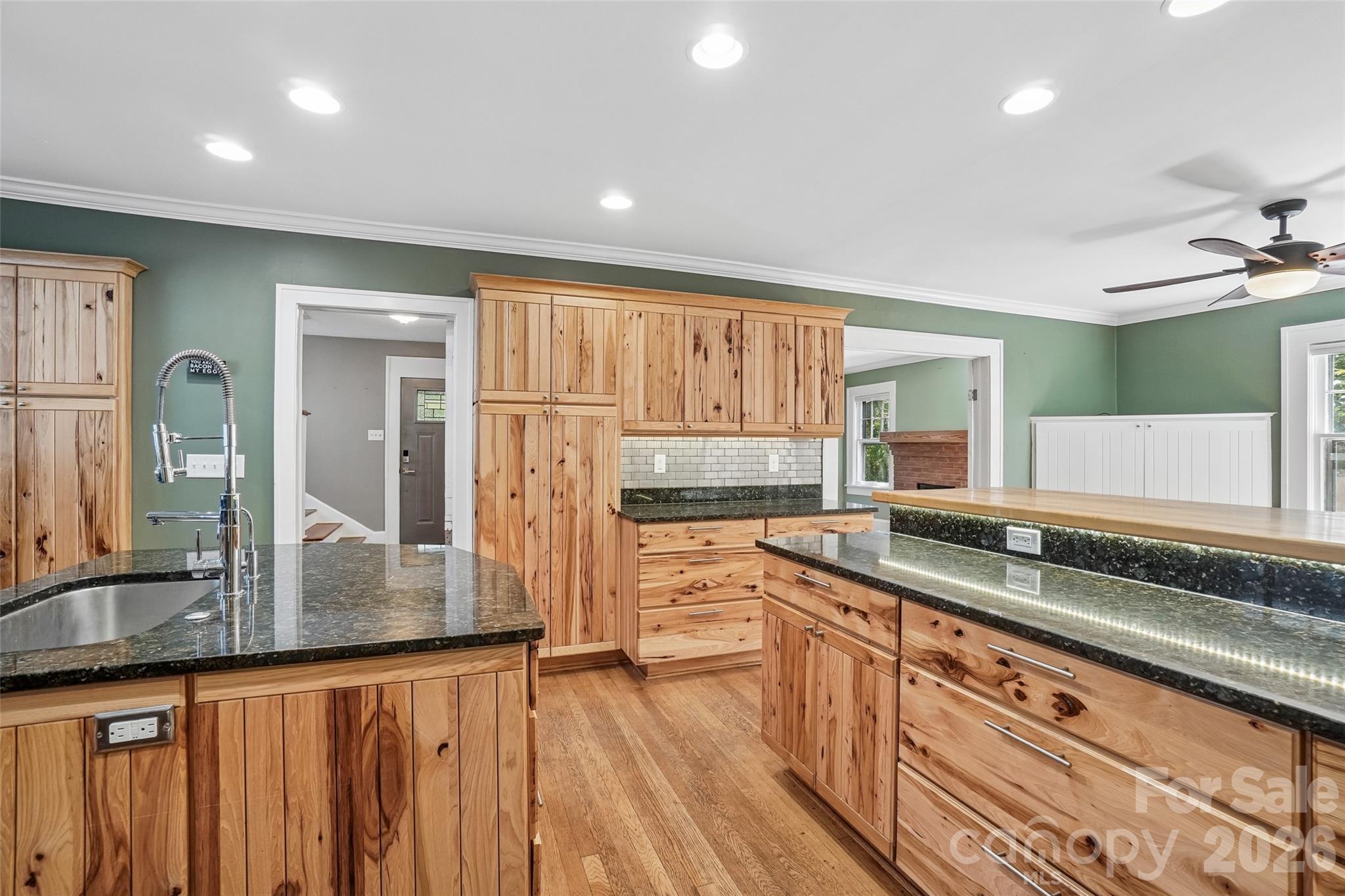 Single Family Residence at 23 Lanvale Avenue, Asheville, photo 7 of 35