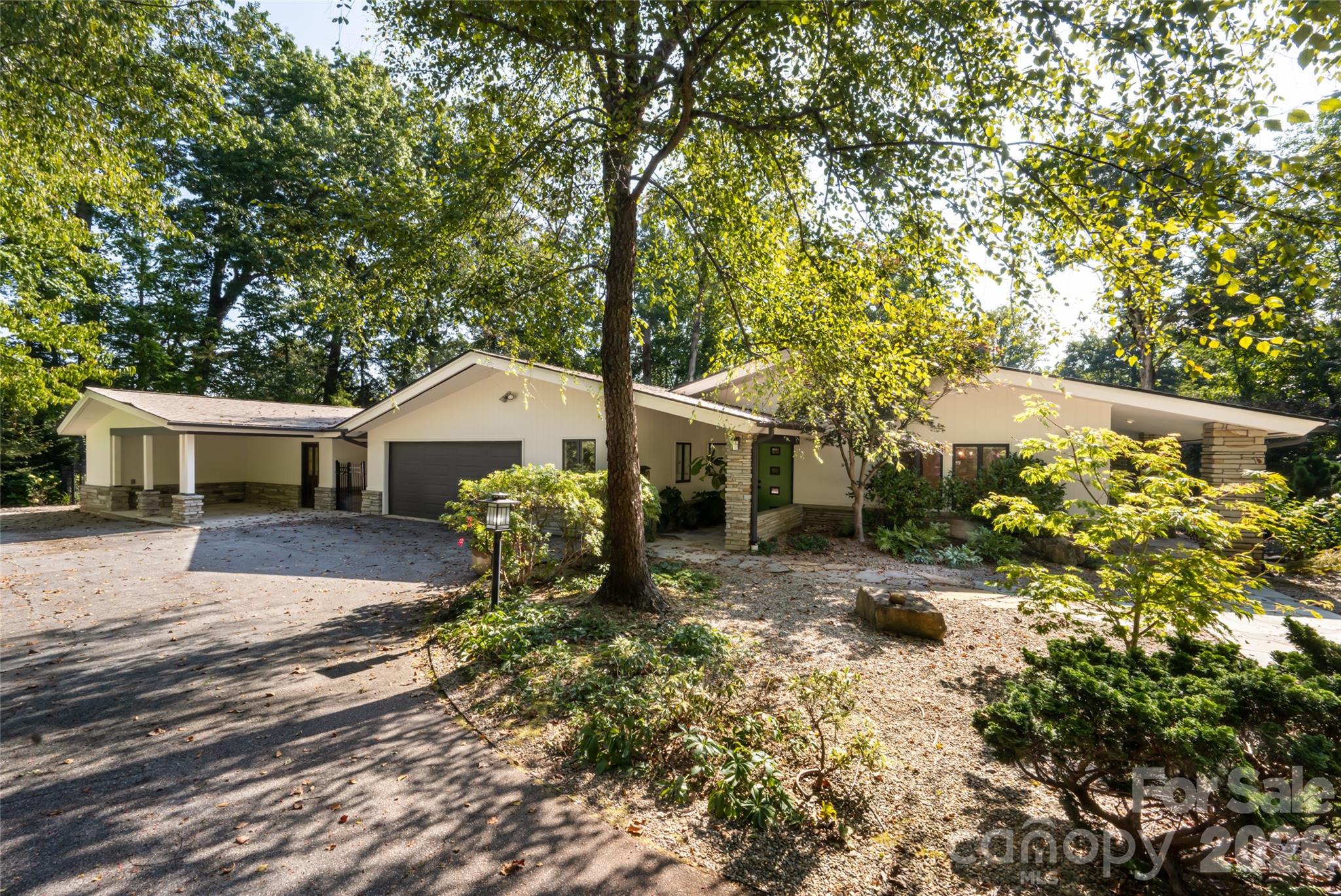 Single Family Residence at 6 Deerfield Road, Asheville, photo 3 of 45