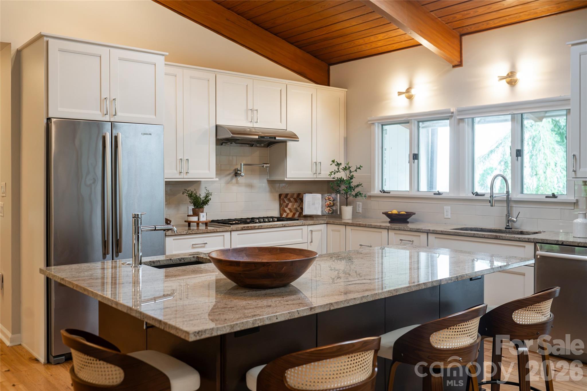 Kitchen - 6 Deerfield Road, Asheville