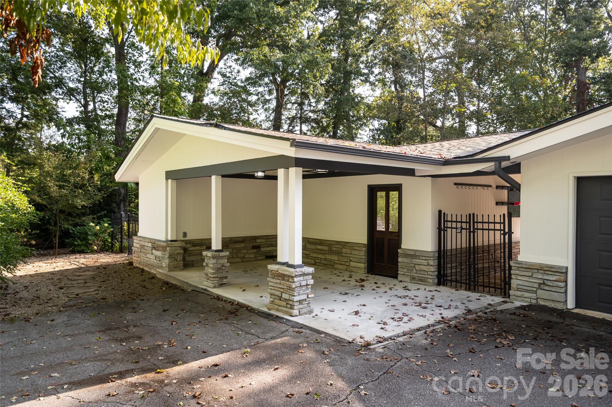 Access to Guest Apartment - 6 Deerfield Road, Asheville