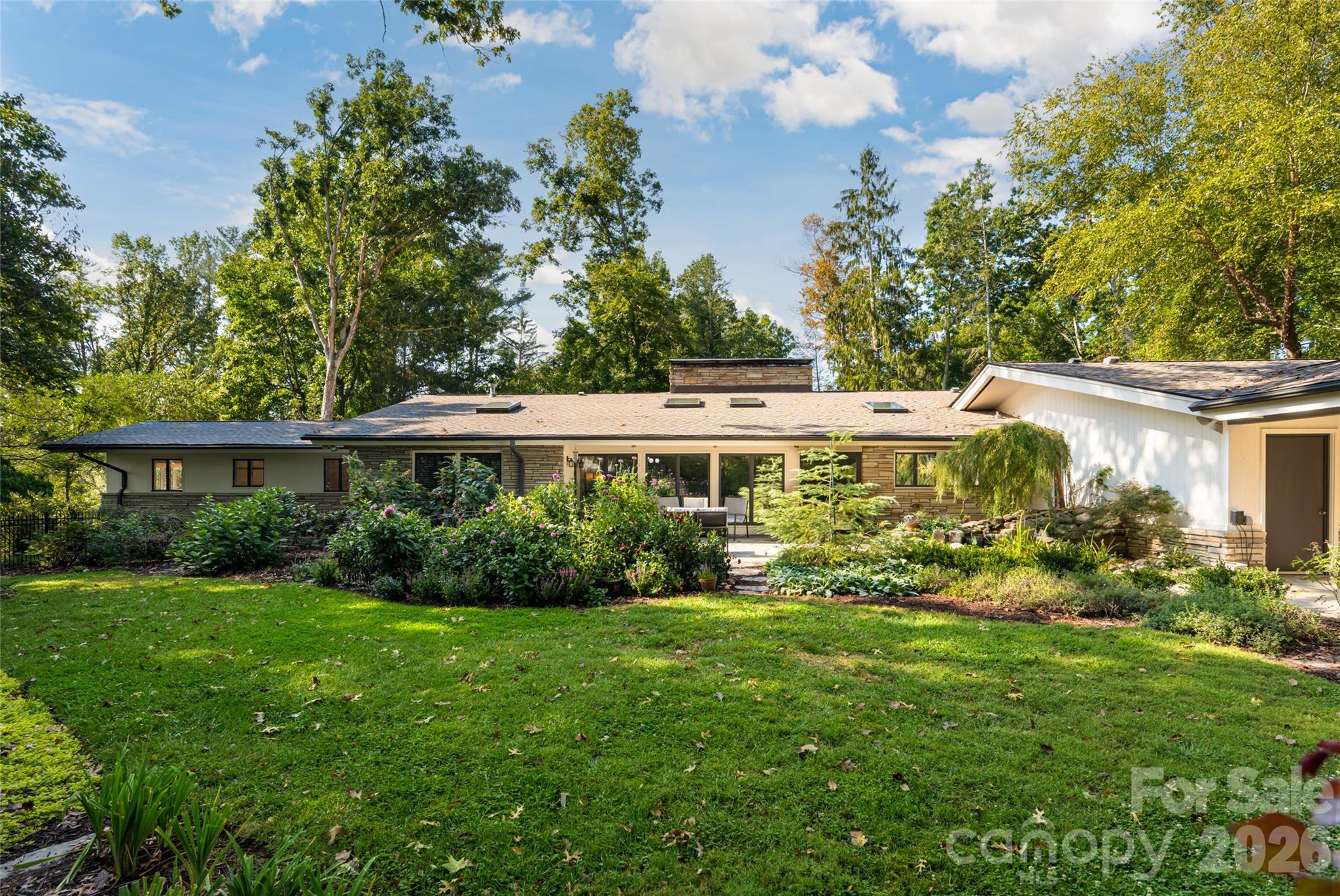 Single Family Residence at 6 Deerfield Road, Asheville, photo 38 of 45