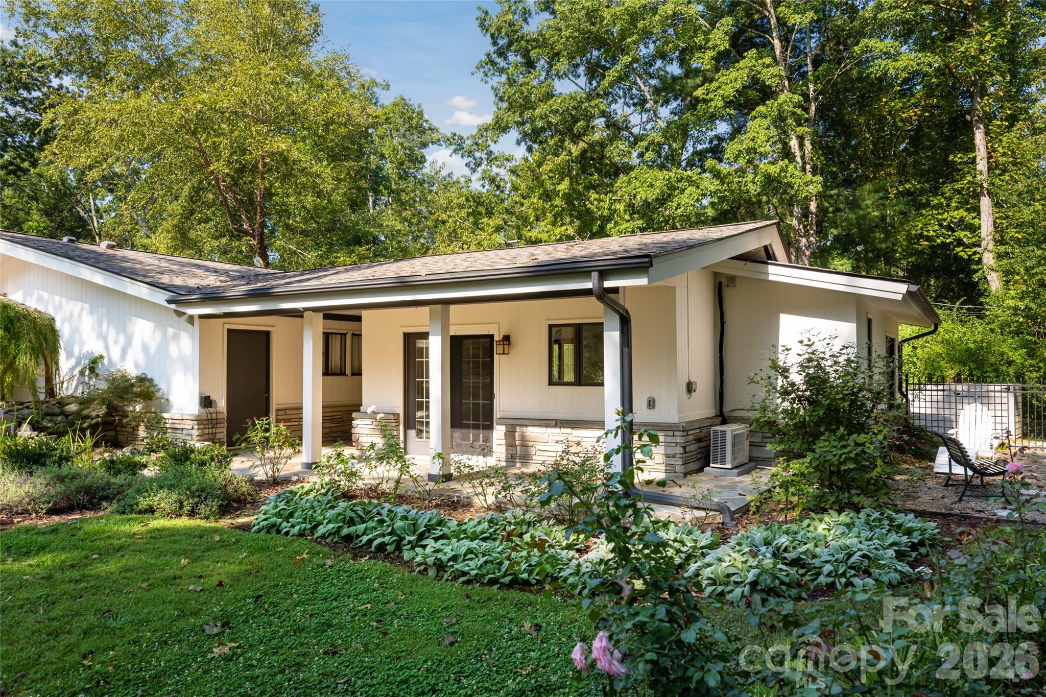 Single Family Residence at 6 Deerfield Road, Asheville, photo 39 of 45