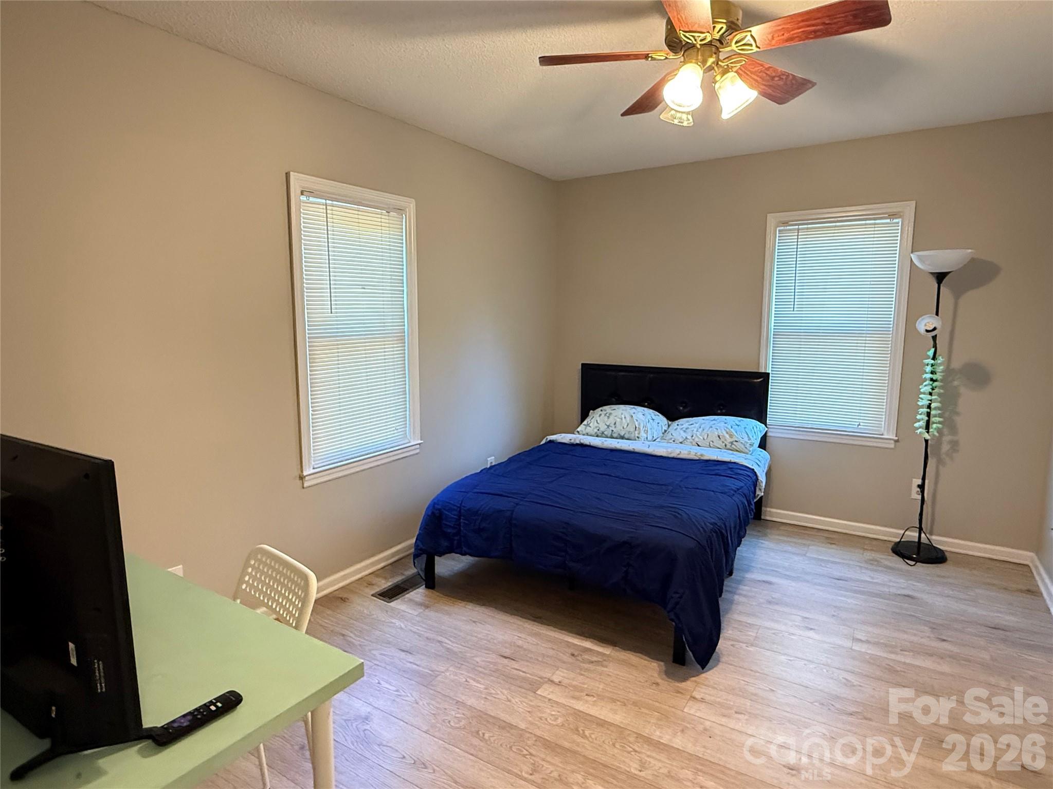 Single Family Residence at 240 Nixon Road, Belmont, photo 13 of 19