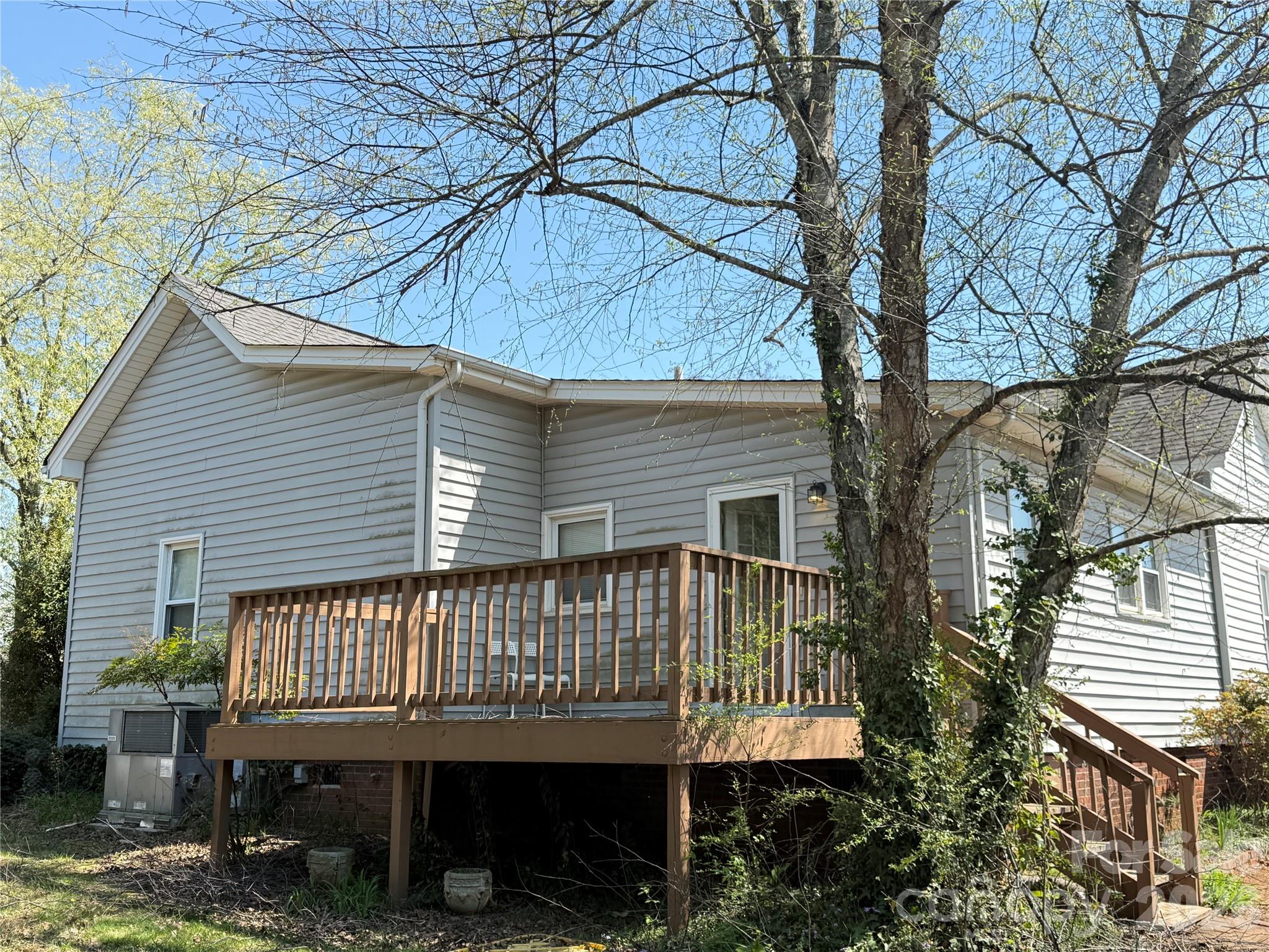Single Family Residence at 240 Nixon Road, Belmont, photo 17 of 19