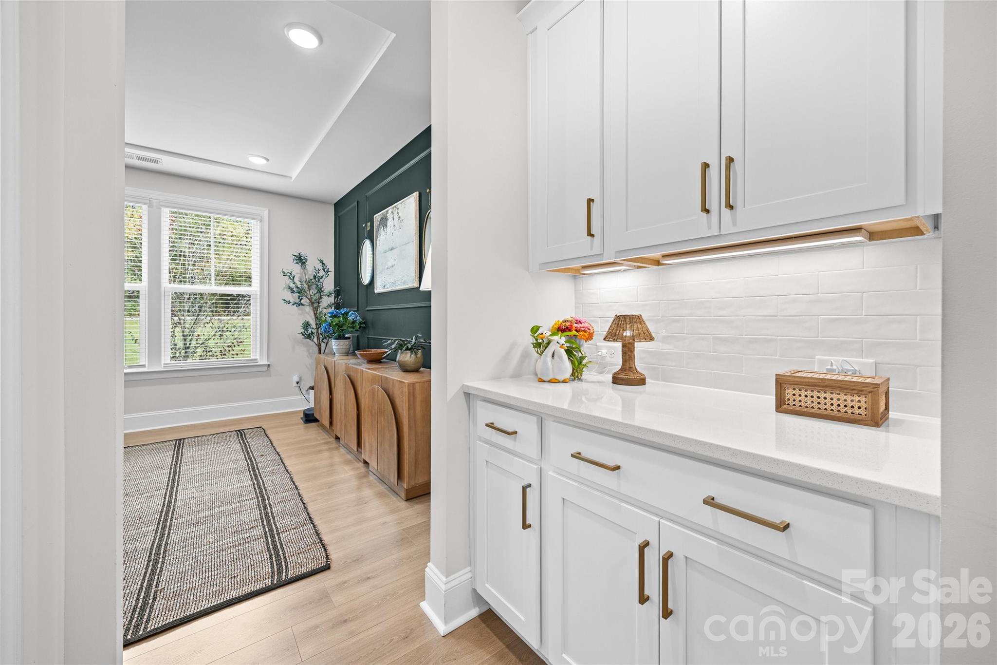Single Family Residence at 1061 Kendrick Road, Clover, photo 7 of 33