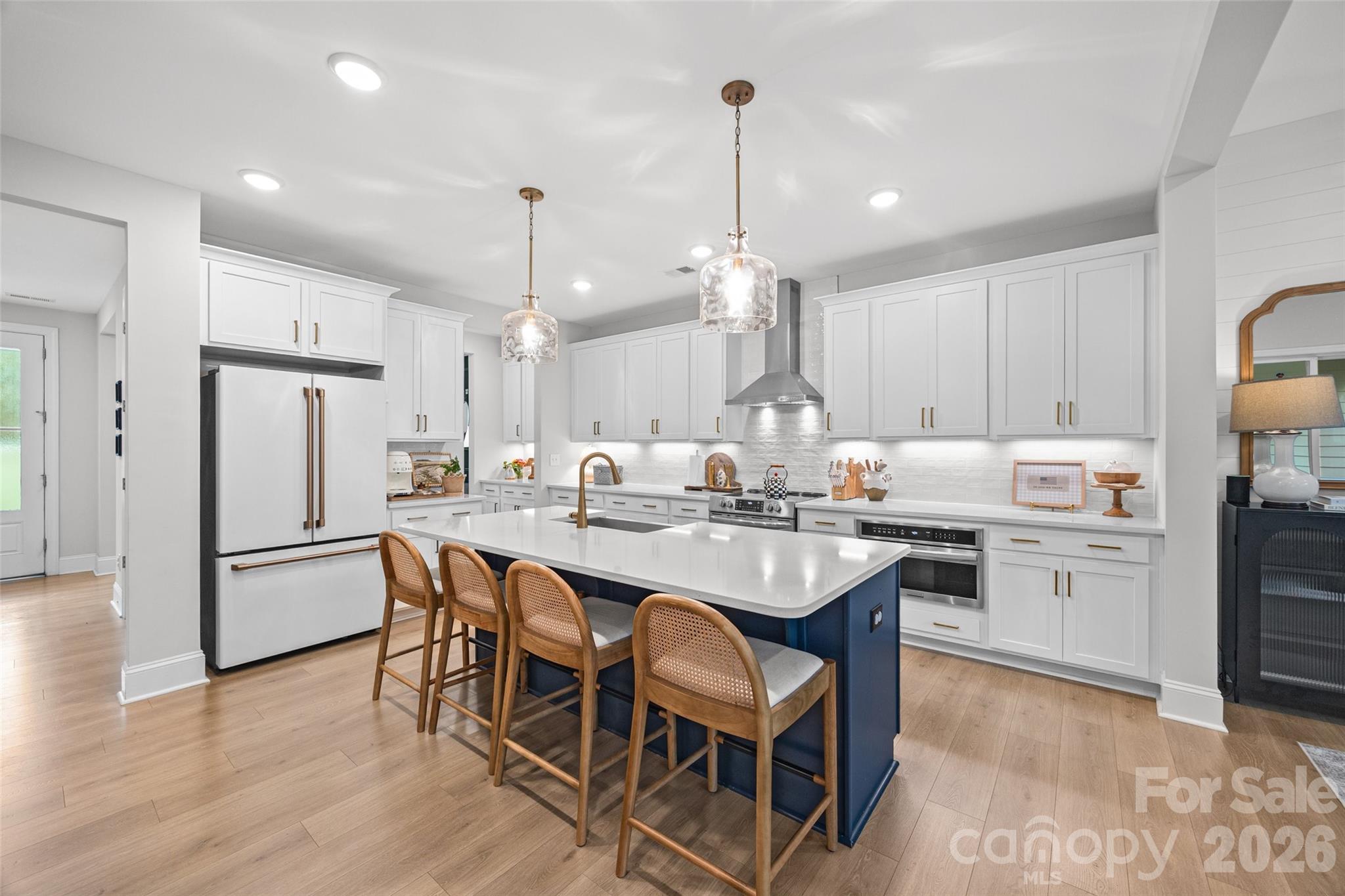 Single Family Residence at 1061 Kendrick Road, Clover, photo 8 of 33