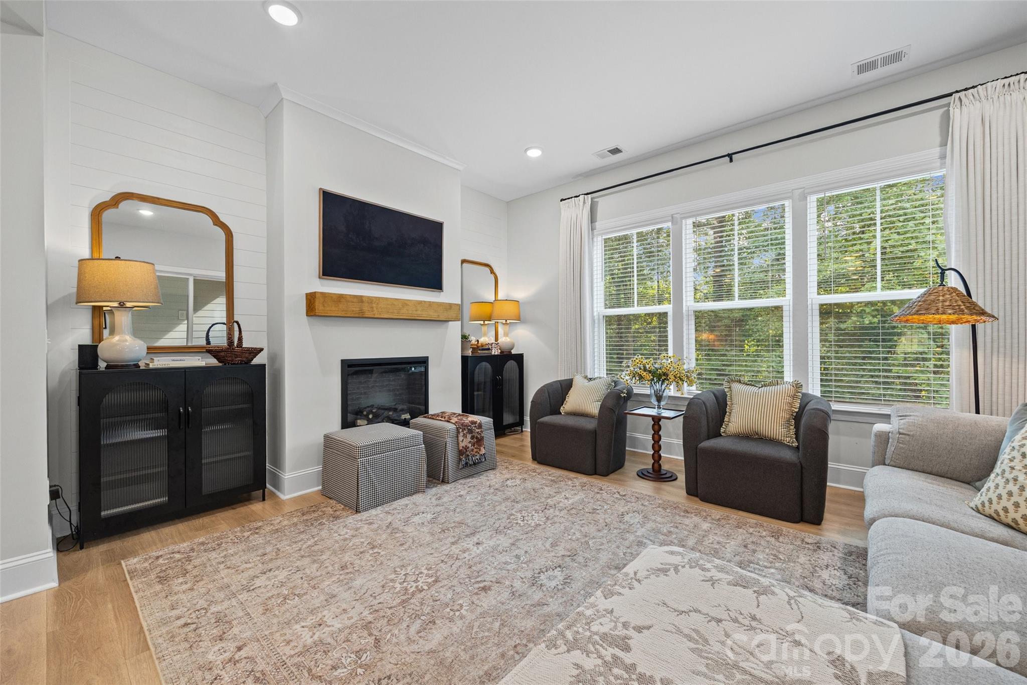 Single Family Residence at 1061 Kendrick Road, Clover, photo 12 of 33