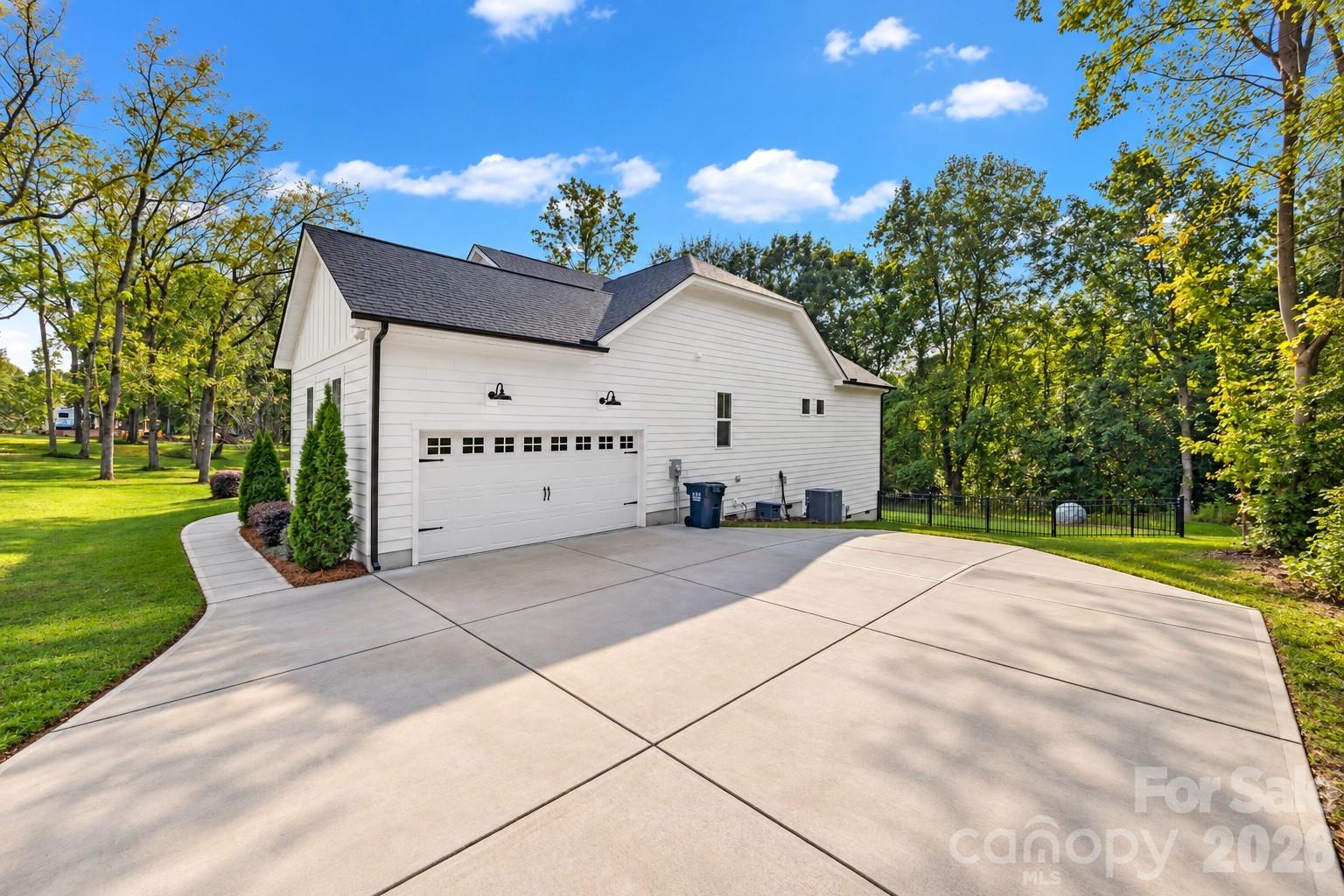 Single Family Residence at 1061 Kendrick Road, Clover, photo 32 of 33