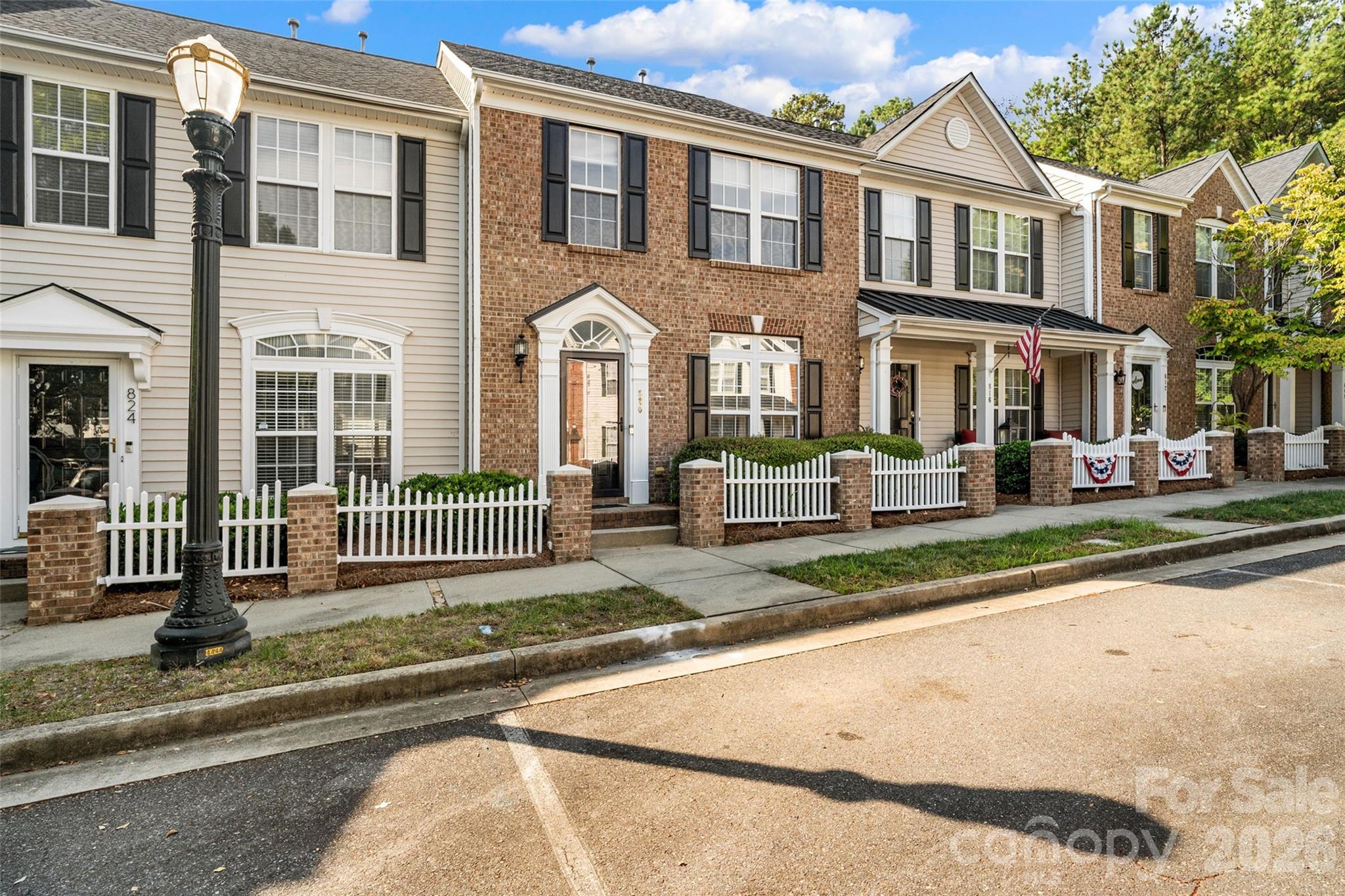 Townhouse at 820 Dillard Road, Rock Hill, photo 4 of 45