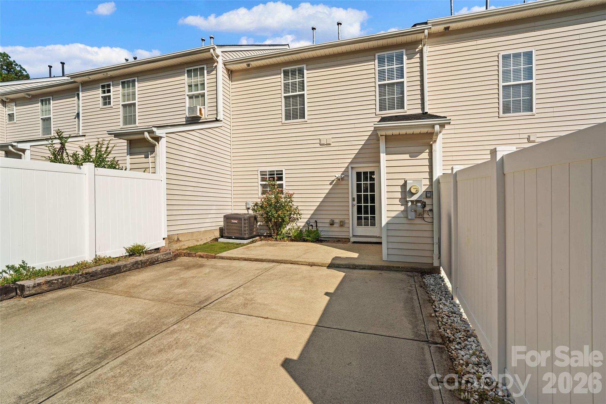 Townhouse at 820 Dillard Road, Rock Hill, photo 36 of 45