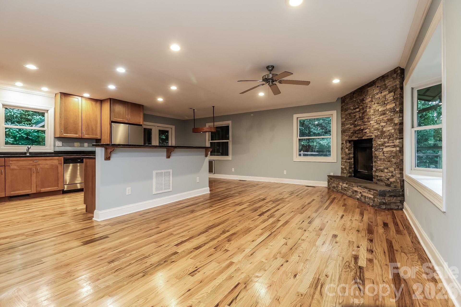 Single Family Residence at 522 Glen Cannon Drive, Pisgah Forest, photo 6 of 18