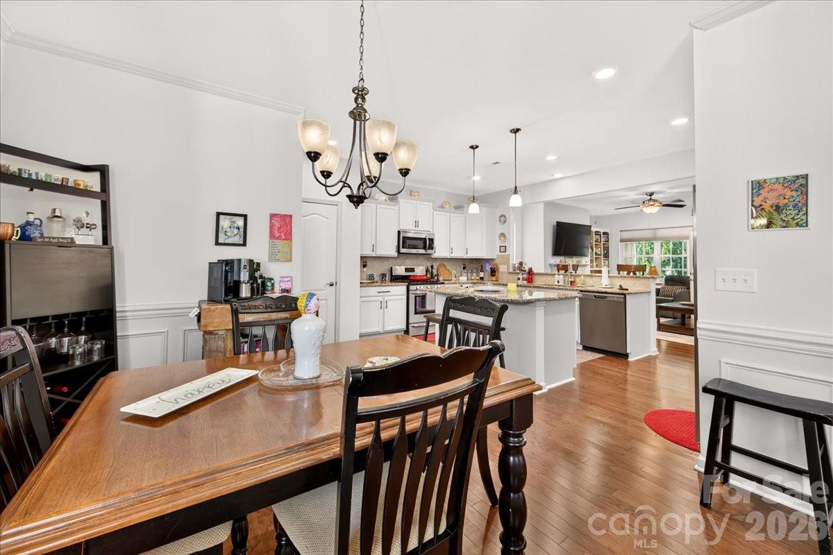 Single Family Residence at 744 Bearcamp Way, Fort Mill, photo 6 of 47