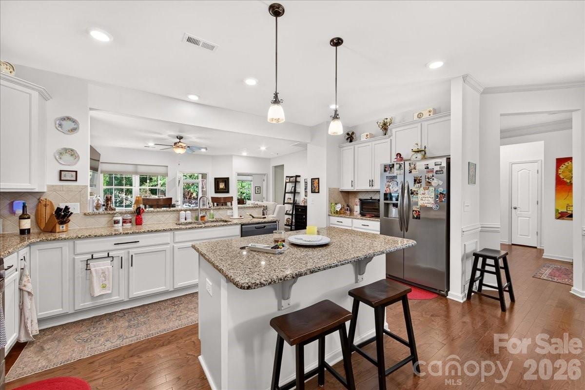 Spacious Gourmet Kitchen - 744 Bearcamp Way, Fort Mill