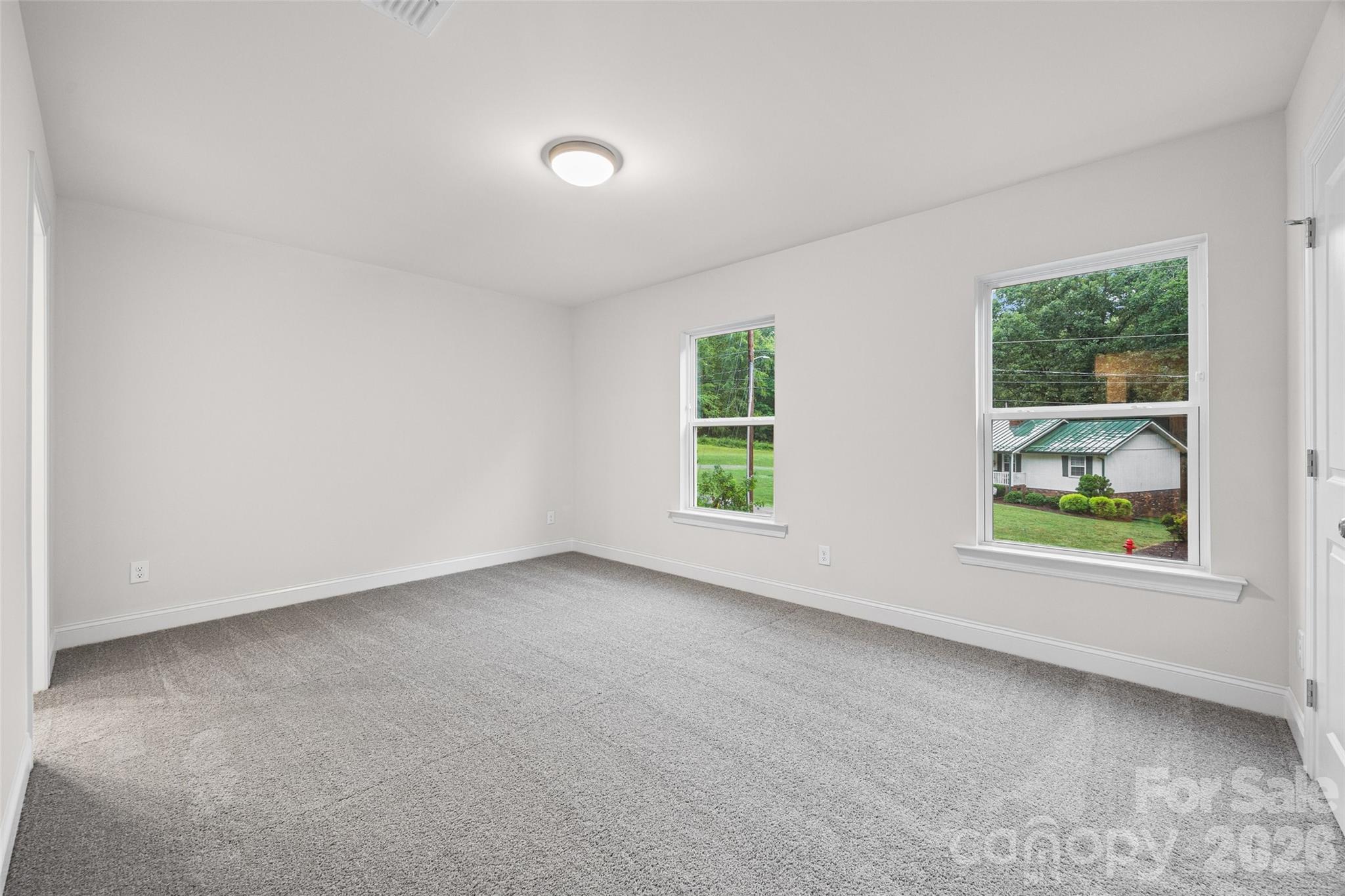 Single Family Residence at 610 W Lewis Street, Dallas, photo 22 of 29