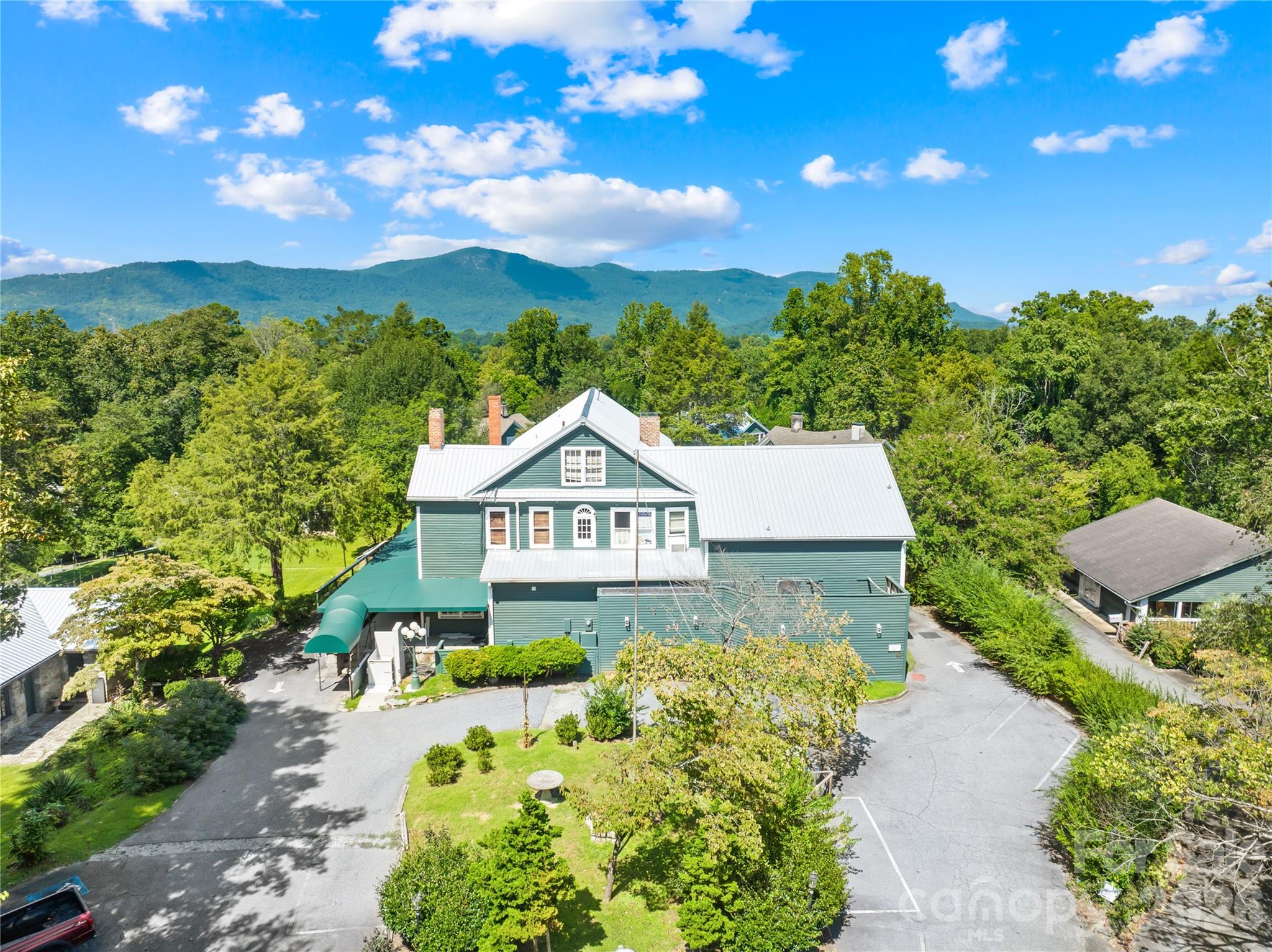 Bed/Breakfast at 85 Pine Crest Lane, Tryon, photo 3 of 46