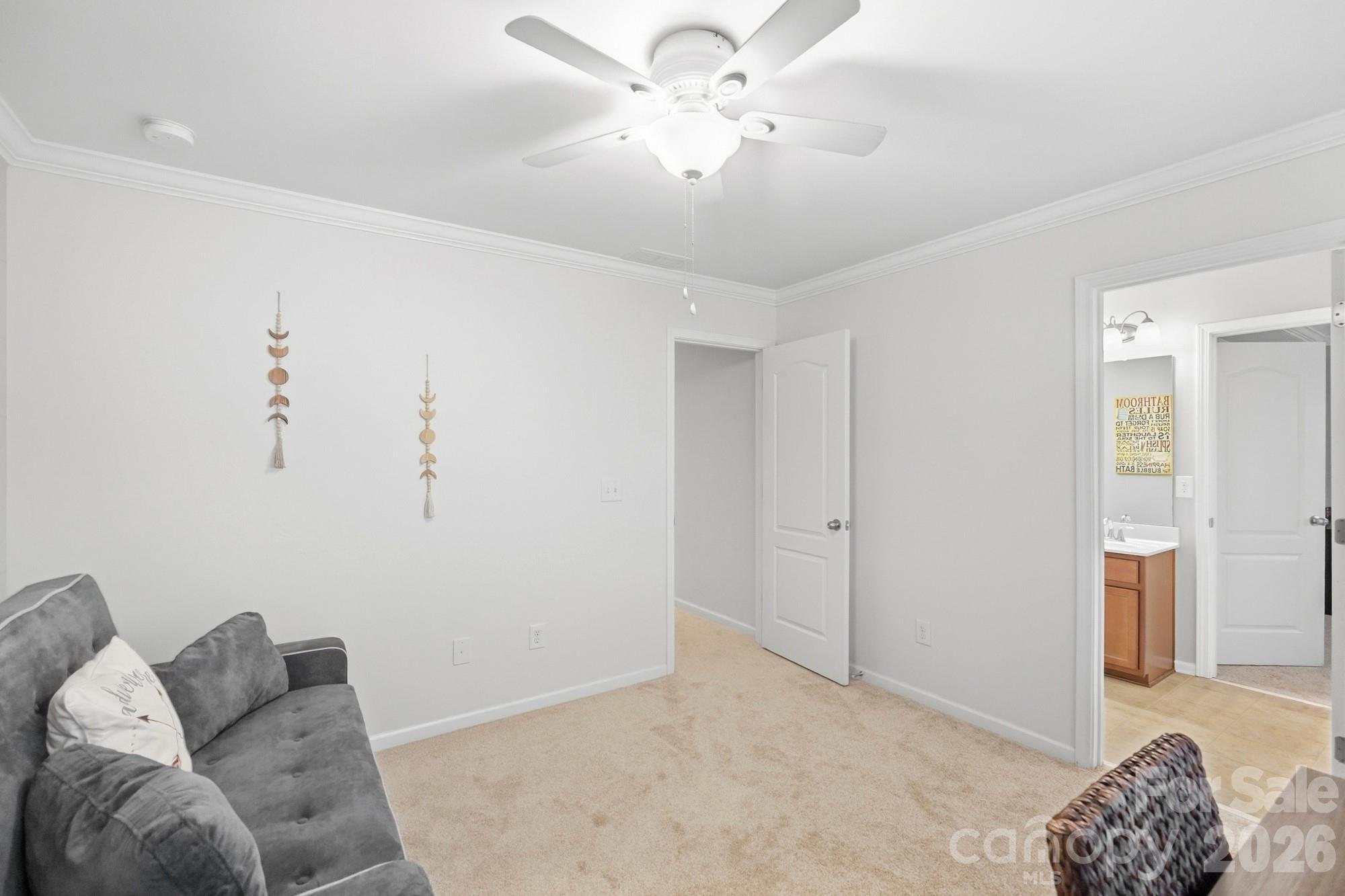 En-suite Full Bath between bedrooms 2 & 3 - 2669 Southern Trace Drive, Waxhaw