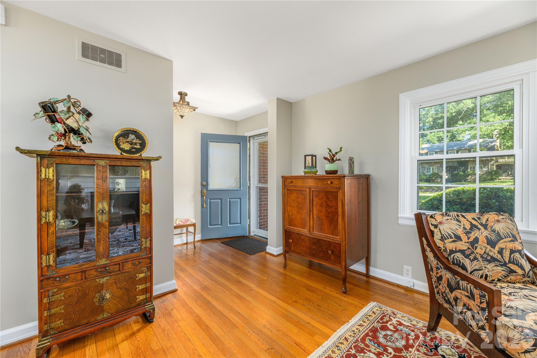 Foyer leading into living room. - 111 Gracelyn Road, Asheville