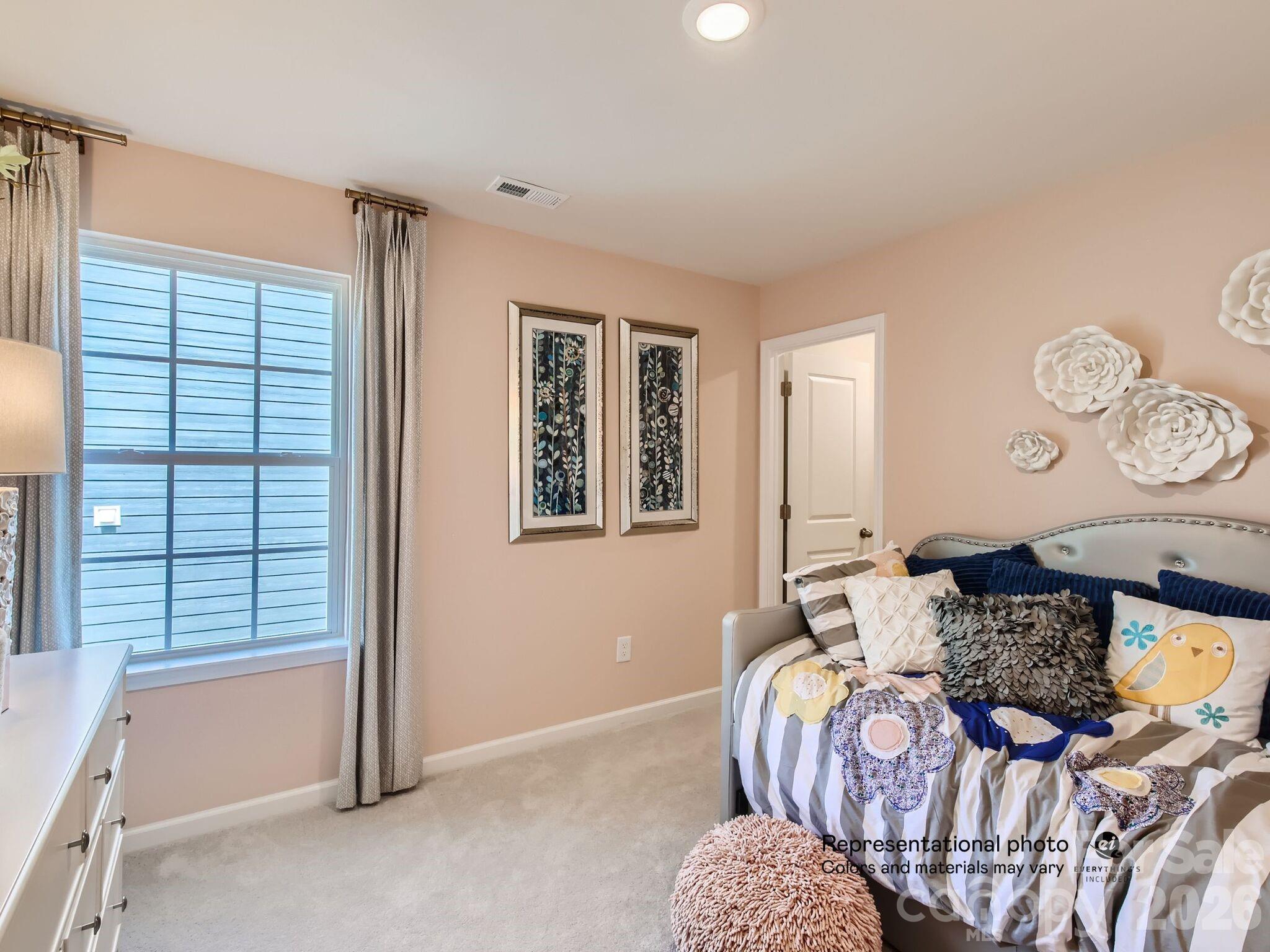 Single Family Residence at 1644 Swallow Tail Drive, Belmont, photo 15 of 19
