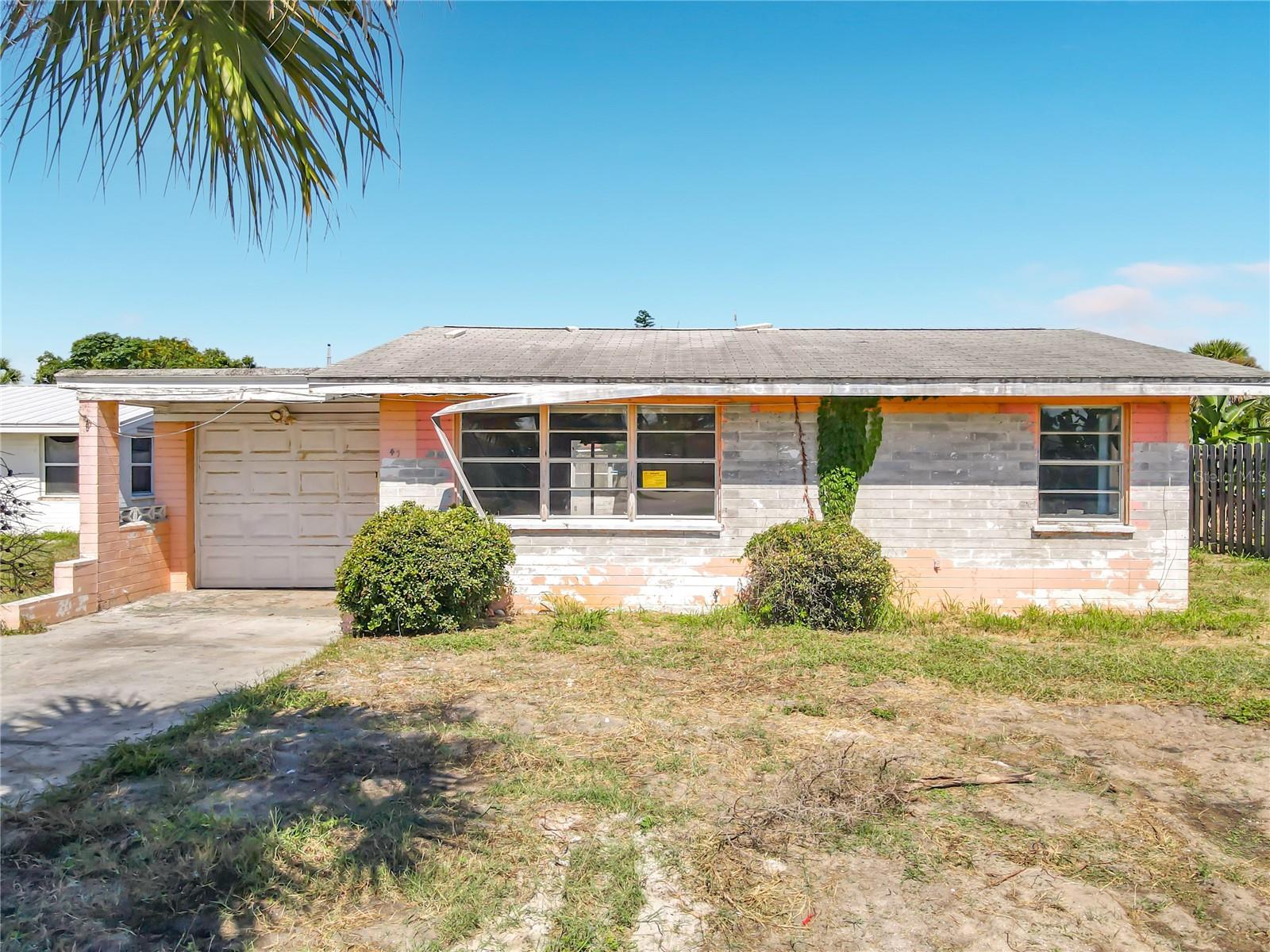 47 PALM DR